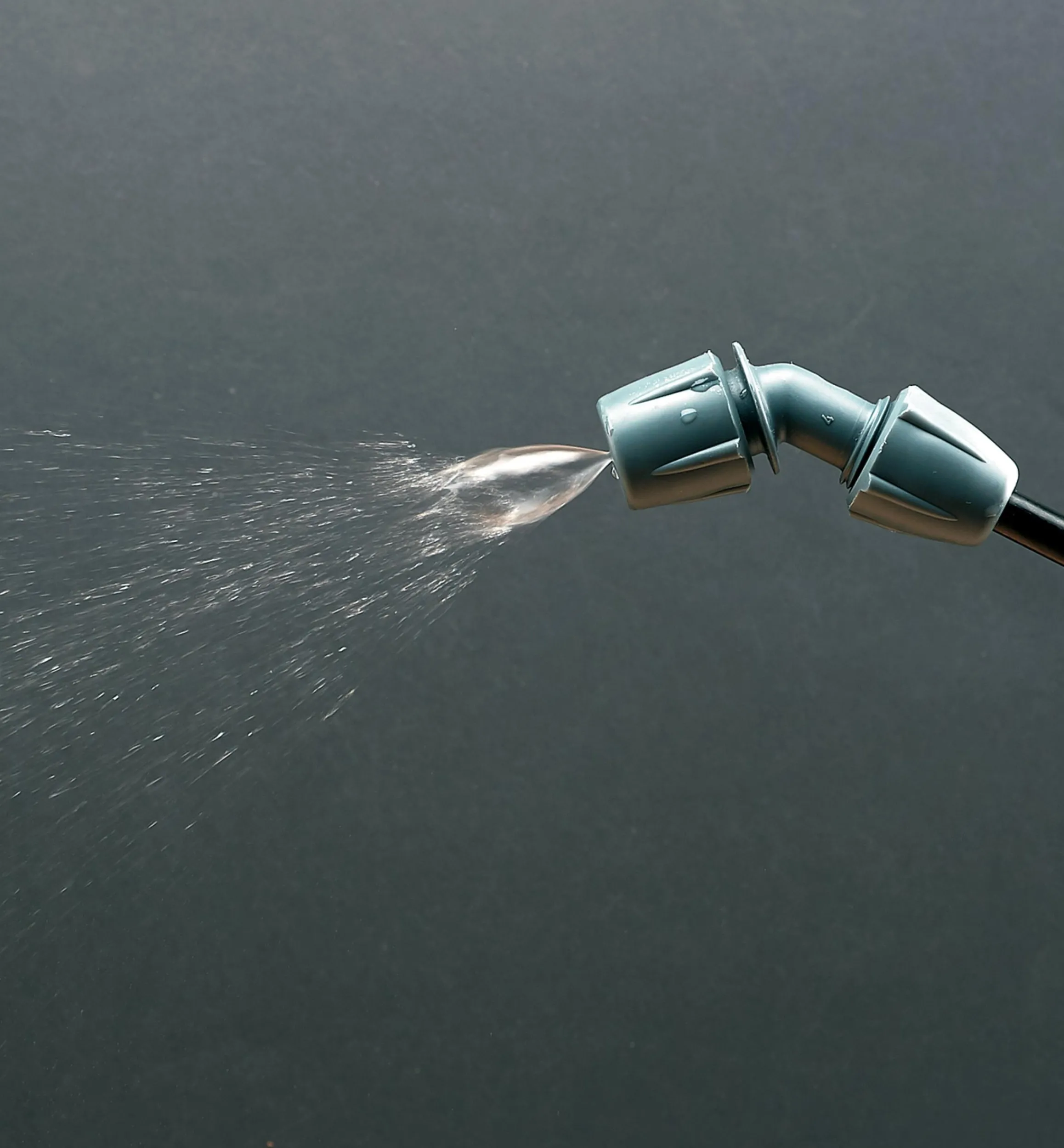 Lee Valley Pest Control>5 Litre Pressure Sprayer