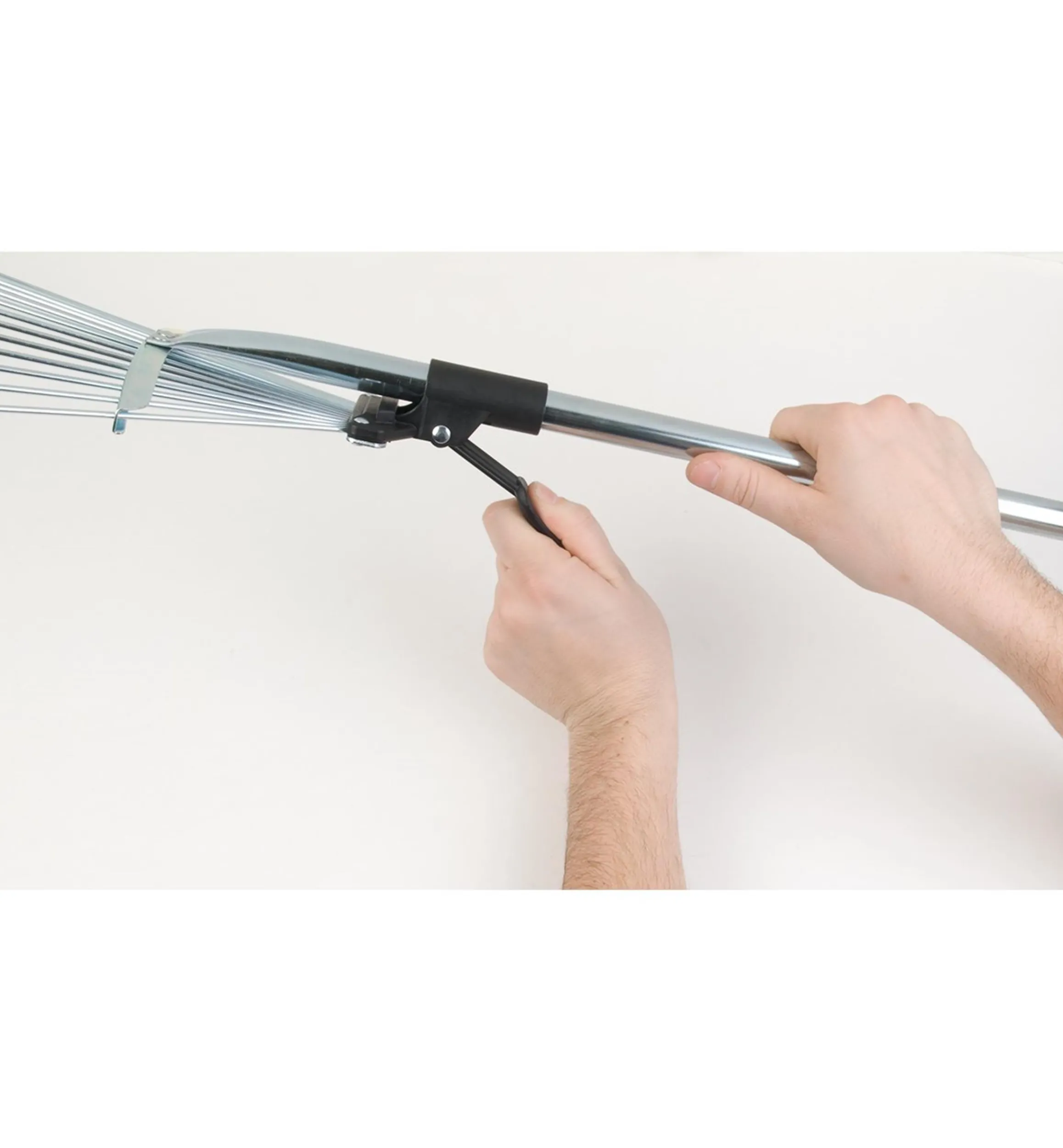 Lee Valley Lawn Care>Adjustable Fan Rakes