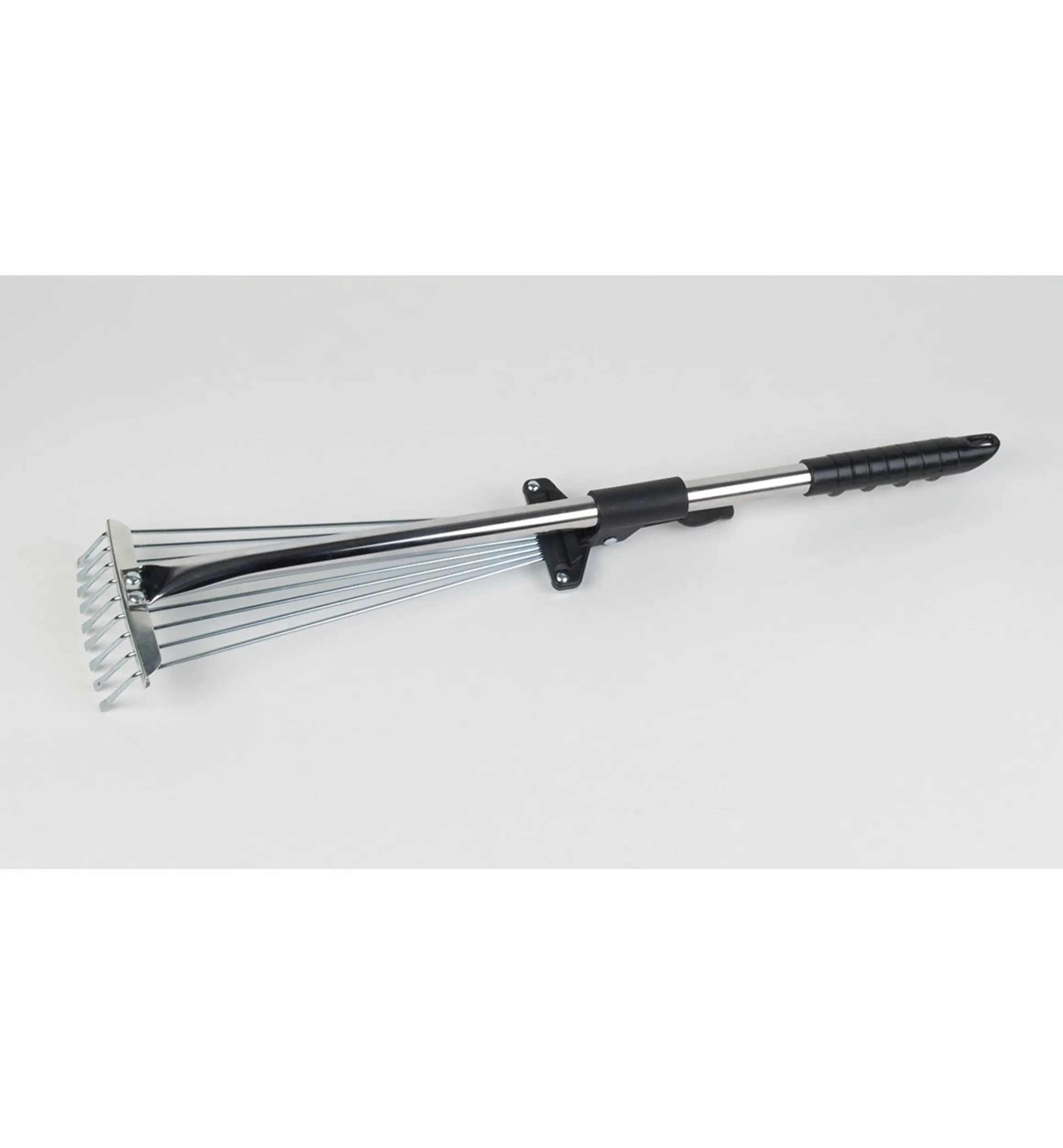 Lee Valley Lawn Care>Adjustable Fan Rakes