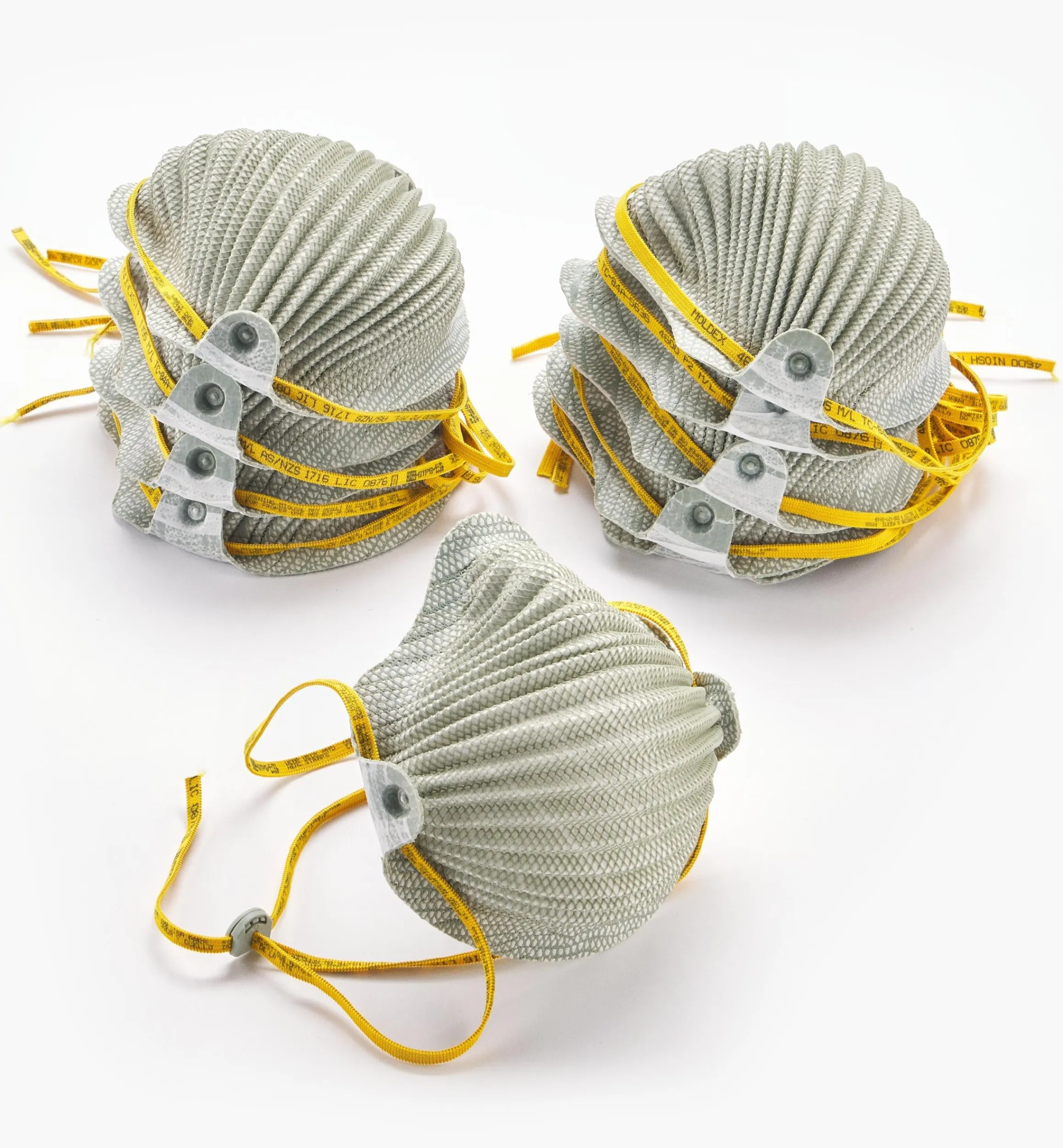 Lee Valley Safety Gear>Airwave Adjustable-Strap Disposable Dust Masks