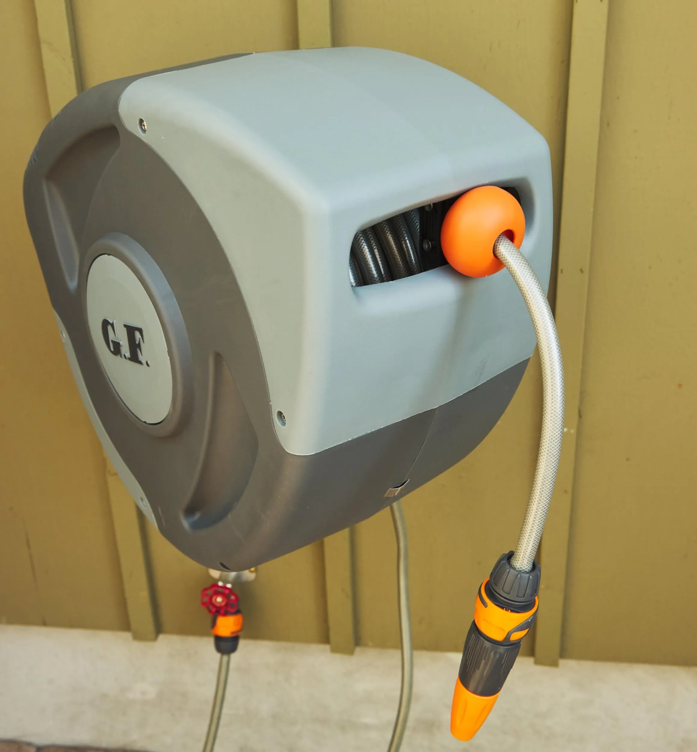 Lee Valley Hoses & Accessories>Auto-Retracting Hose Reel