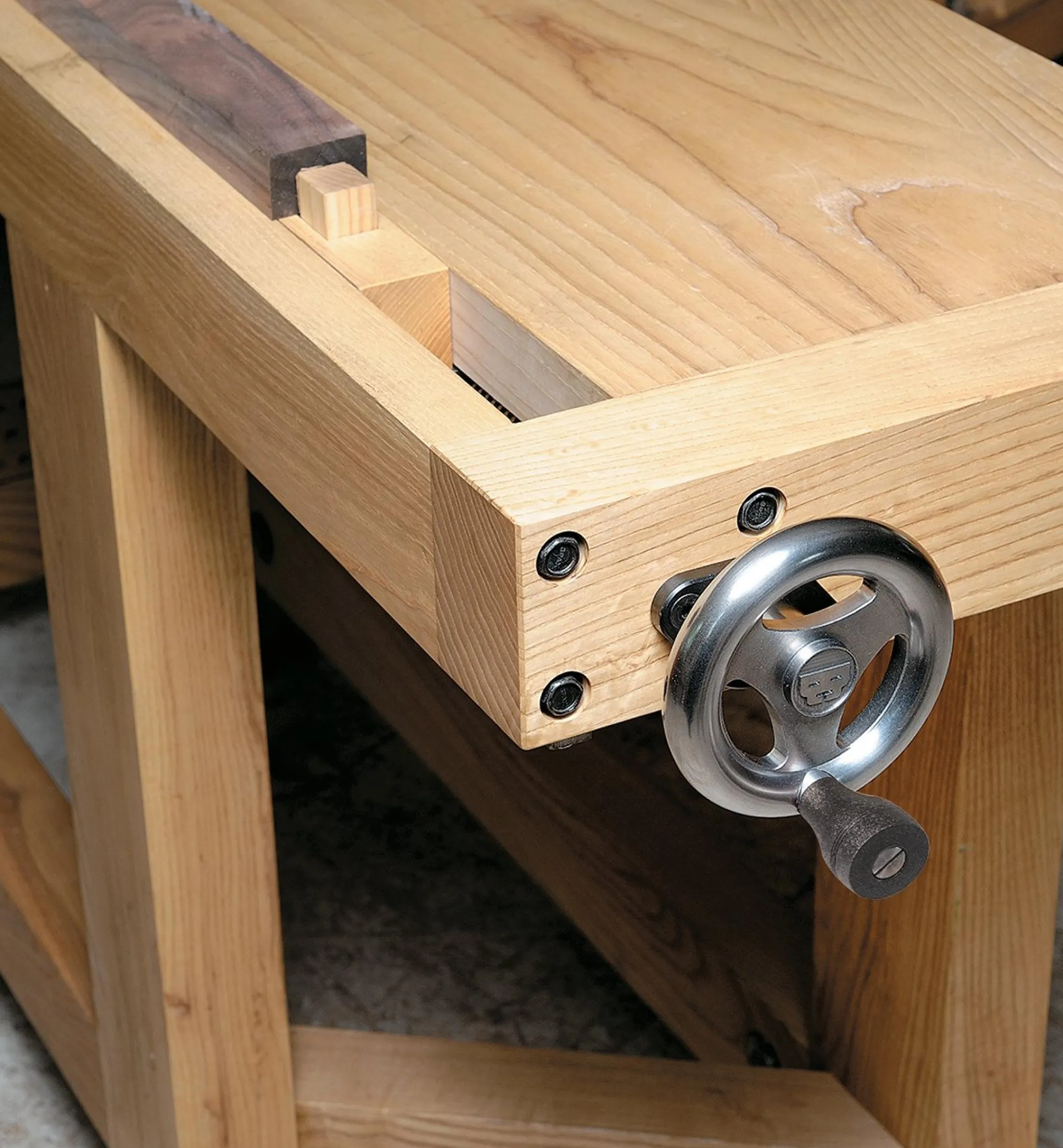 Lee Valley Workshop>Benchcrafted Tail Vise Hardware