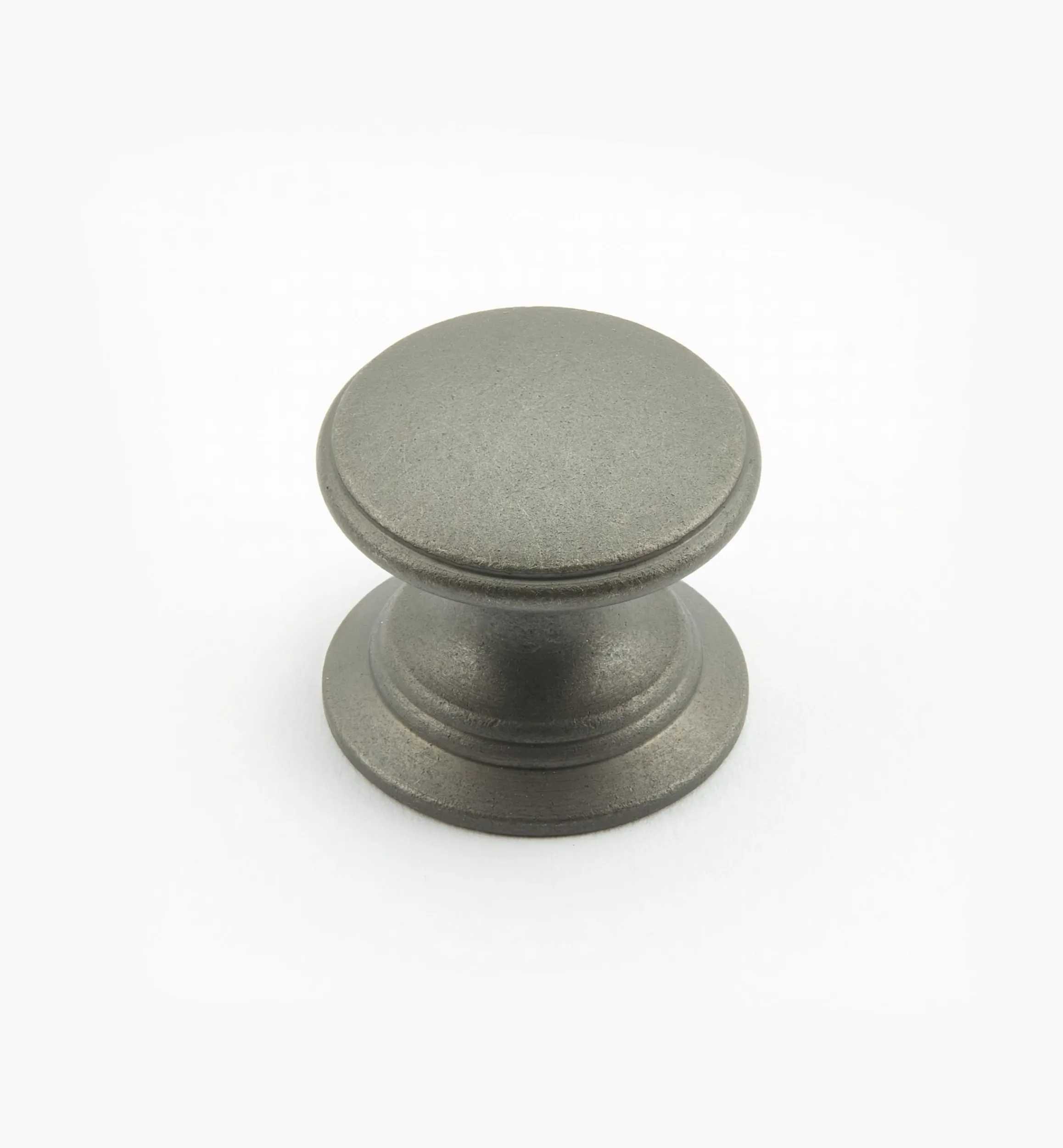 Lee Valley Knobs>Bevelled Brass Round Knobs