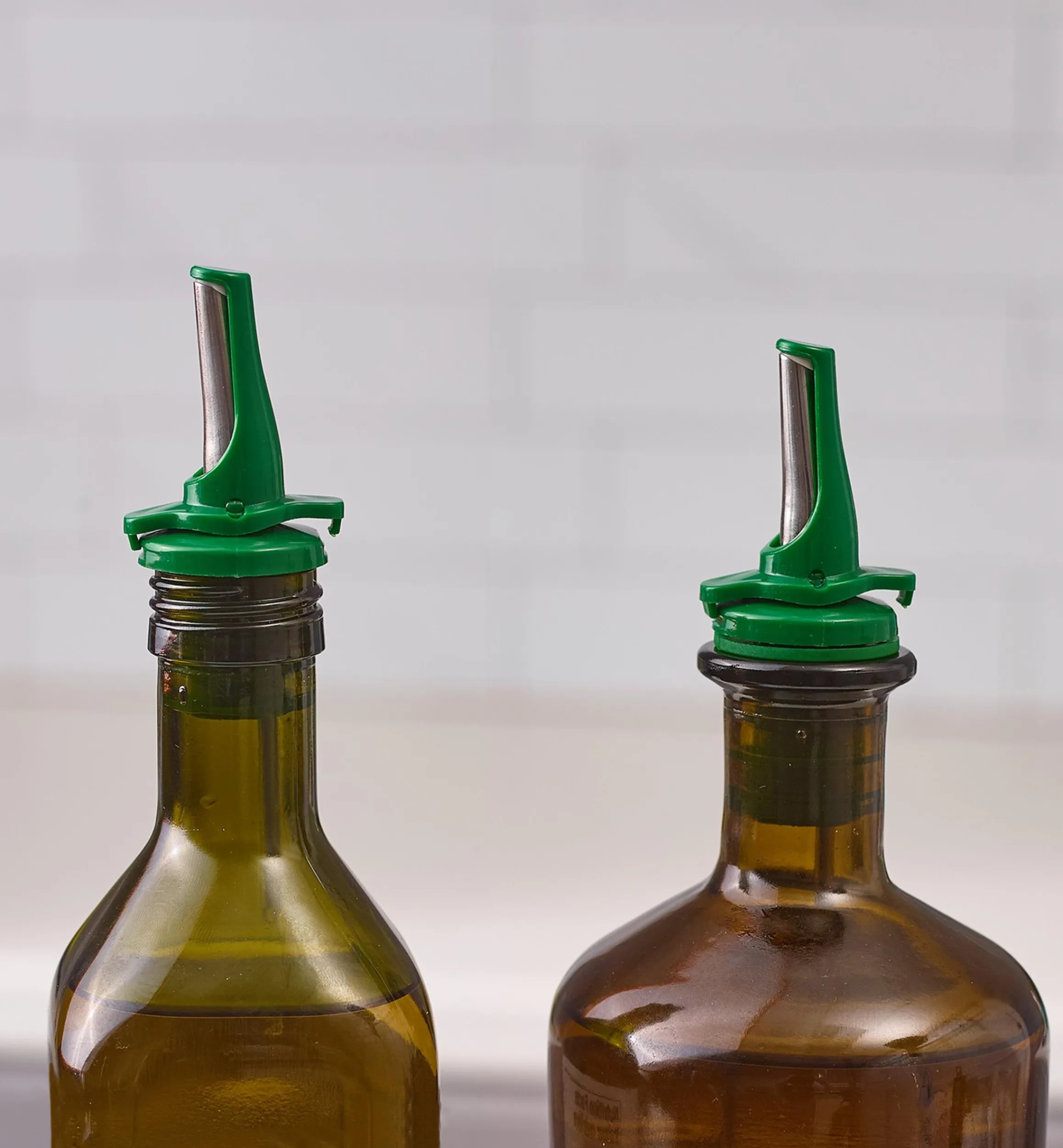 Lee Valley Kitchen Tools>Bottle Pourer