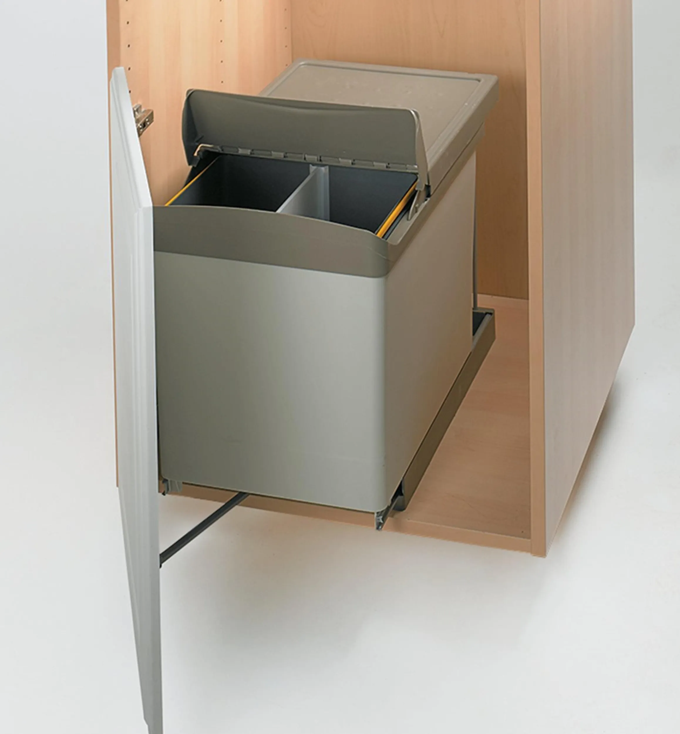 Lee Valley Composting|Composting>Bottom-Mount Sliding Waste Containers