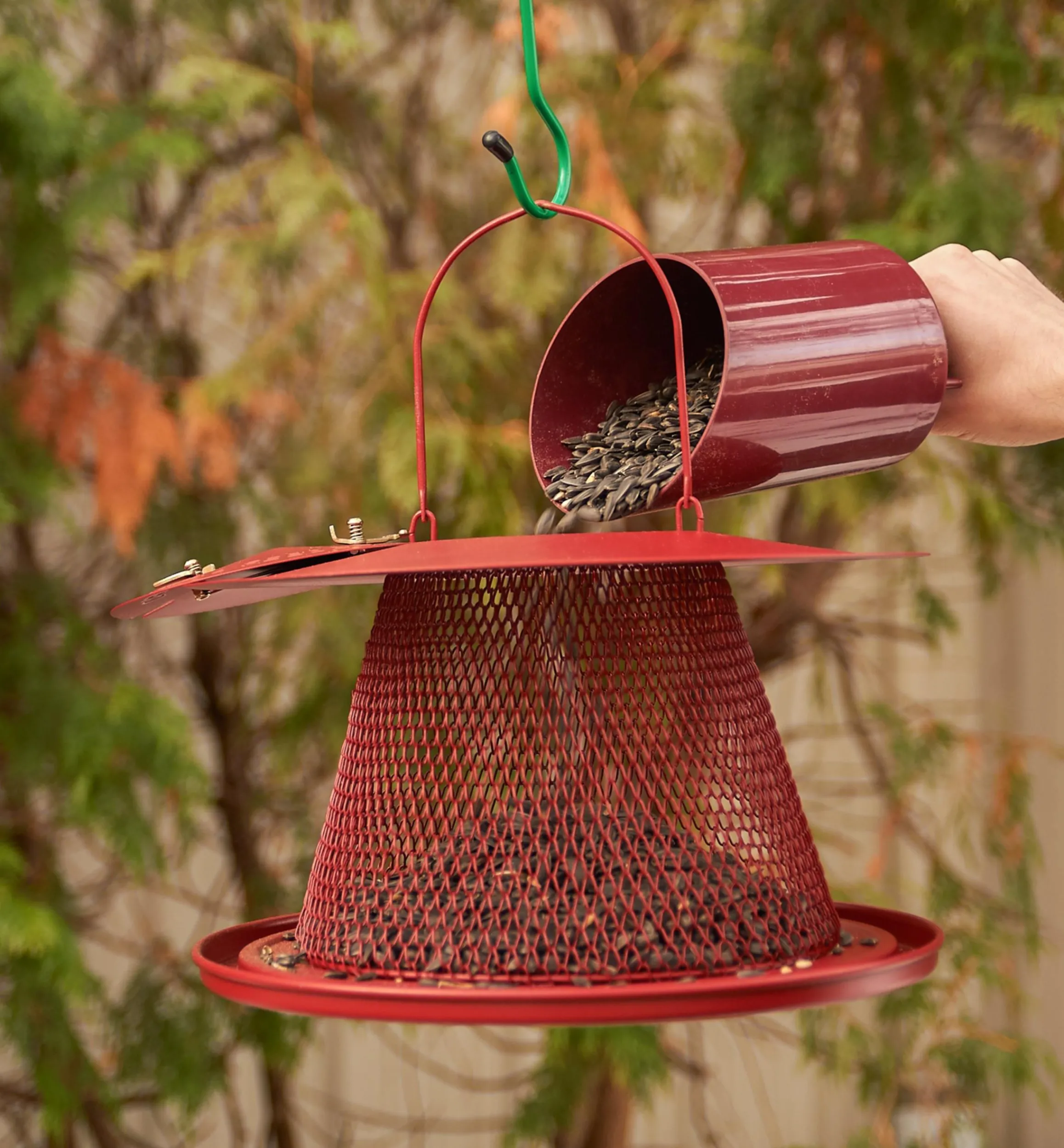 Lee Valley Birding>Collapsible Bird Feeder