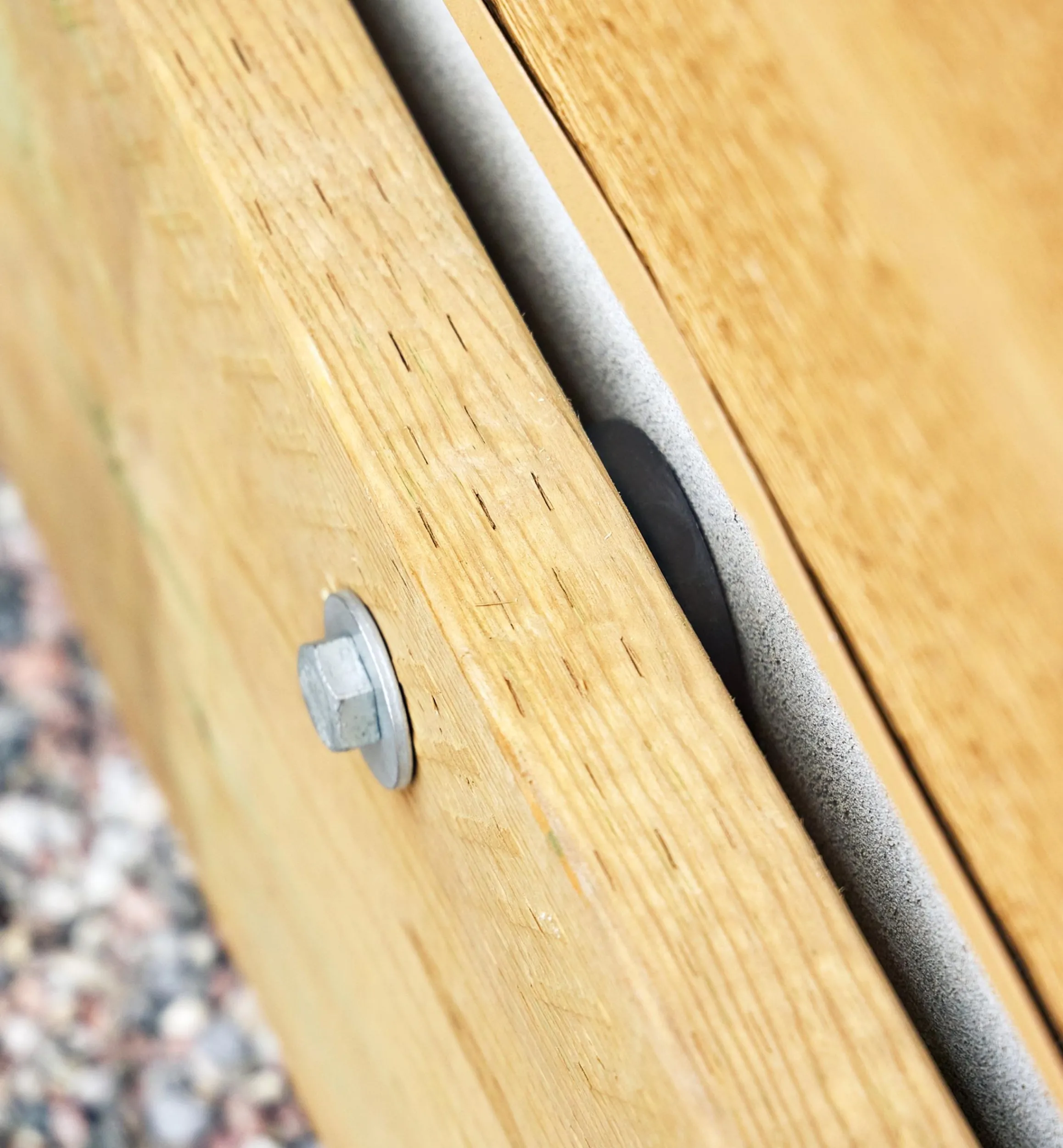 Lee Valley Outdoor Hardware>Deck-to-Wall Spacers