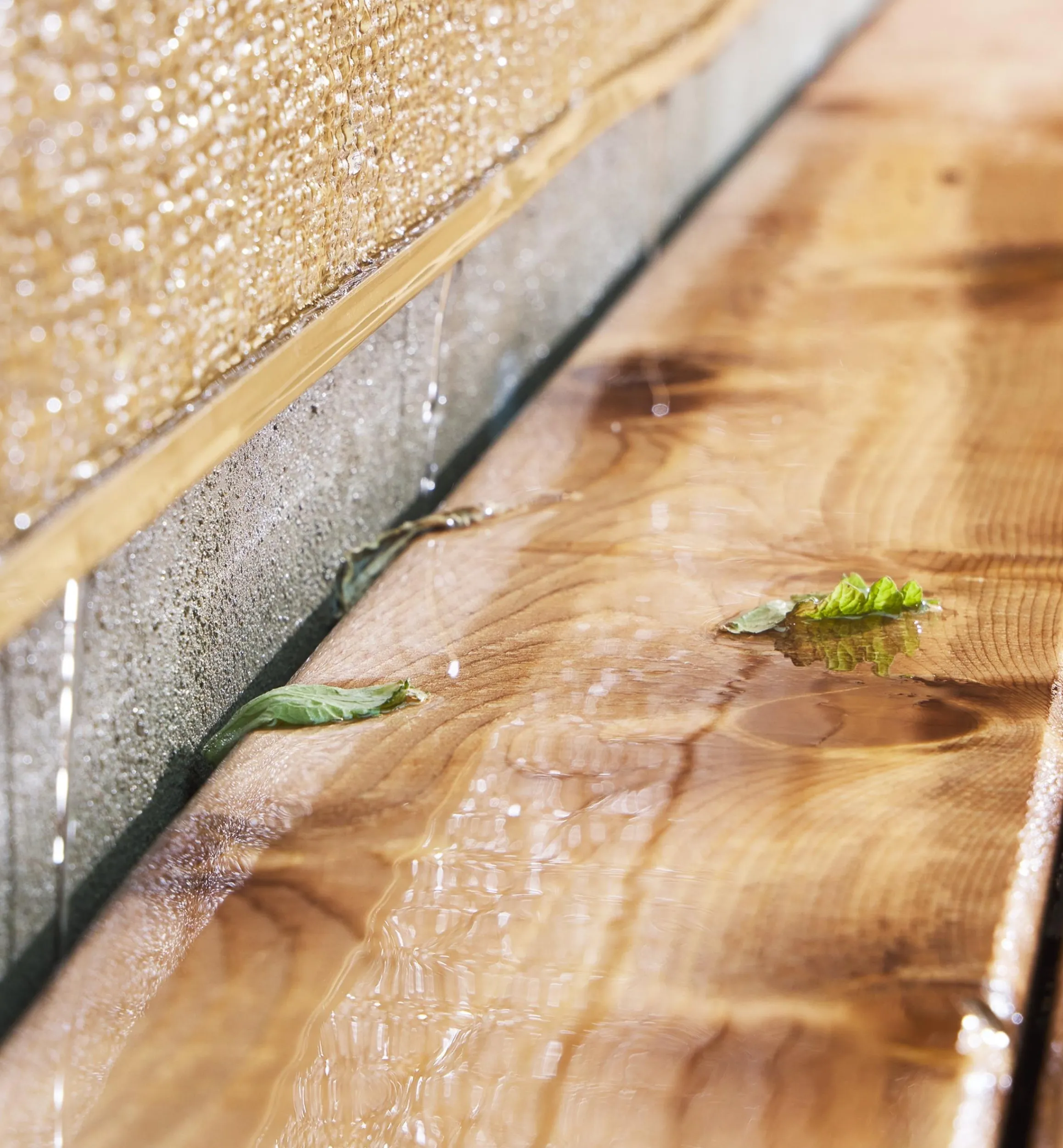 Lee Valley Outdoor Hardware>Deck-to-Wall Spacers