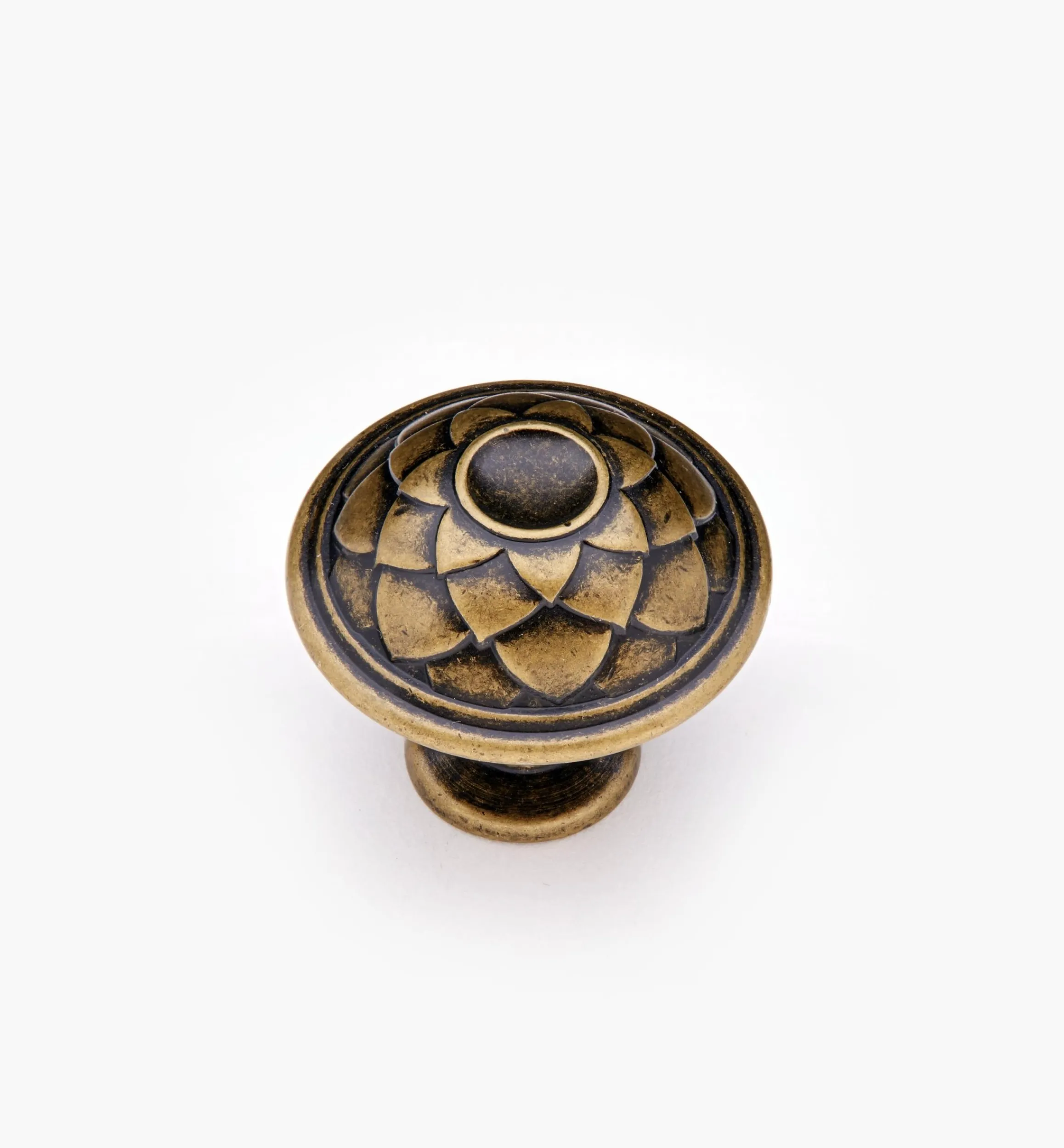 Lee Valley Knobs>Decorative Leaf Knob
