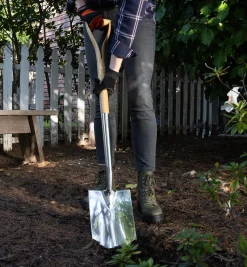 Lee Valley Garden Care>Digging Spade & Fork