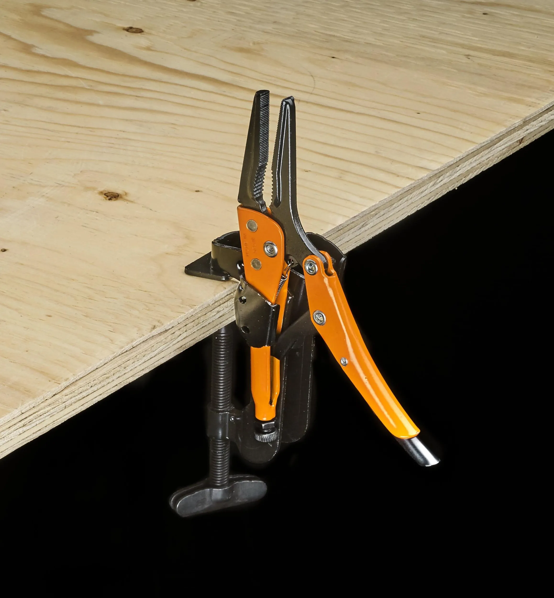 Lee Valley Hand Tools>Job-Site Holders For Grip-On Locking Pliers