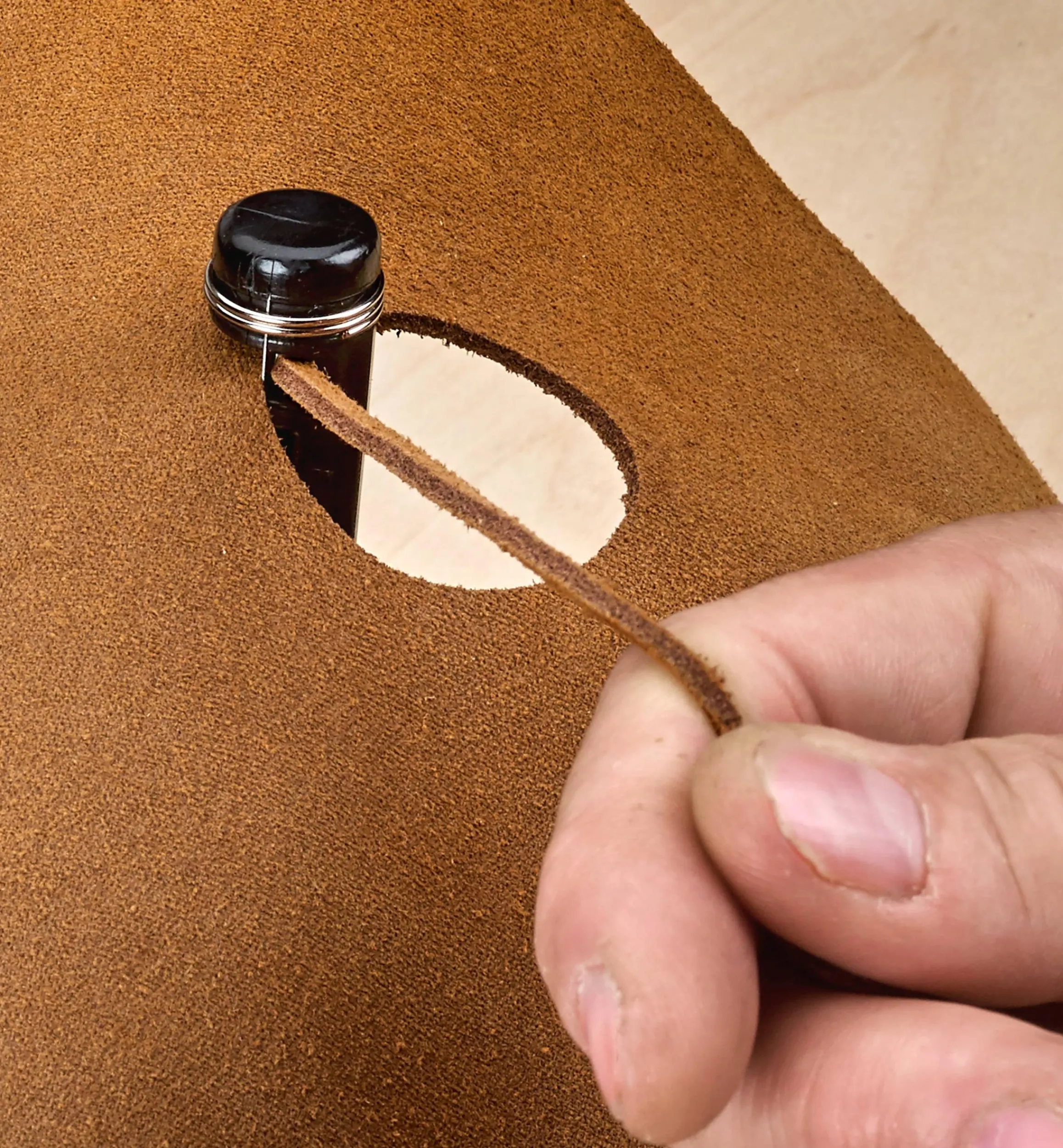 Lee Valley Hand Tools>Leather Lacing Cutter