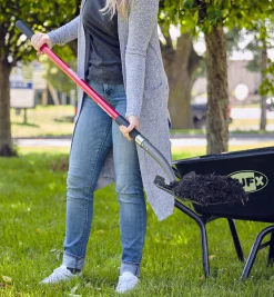 Lee Valley Shovels>Long-Handled Square Shovel