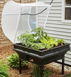 Lee Valley Container Gardening><noscript><img width=