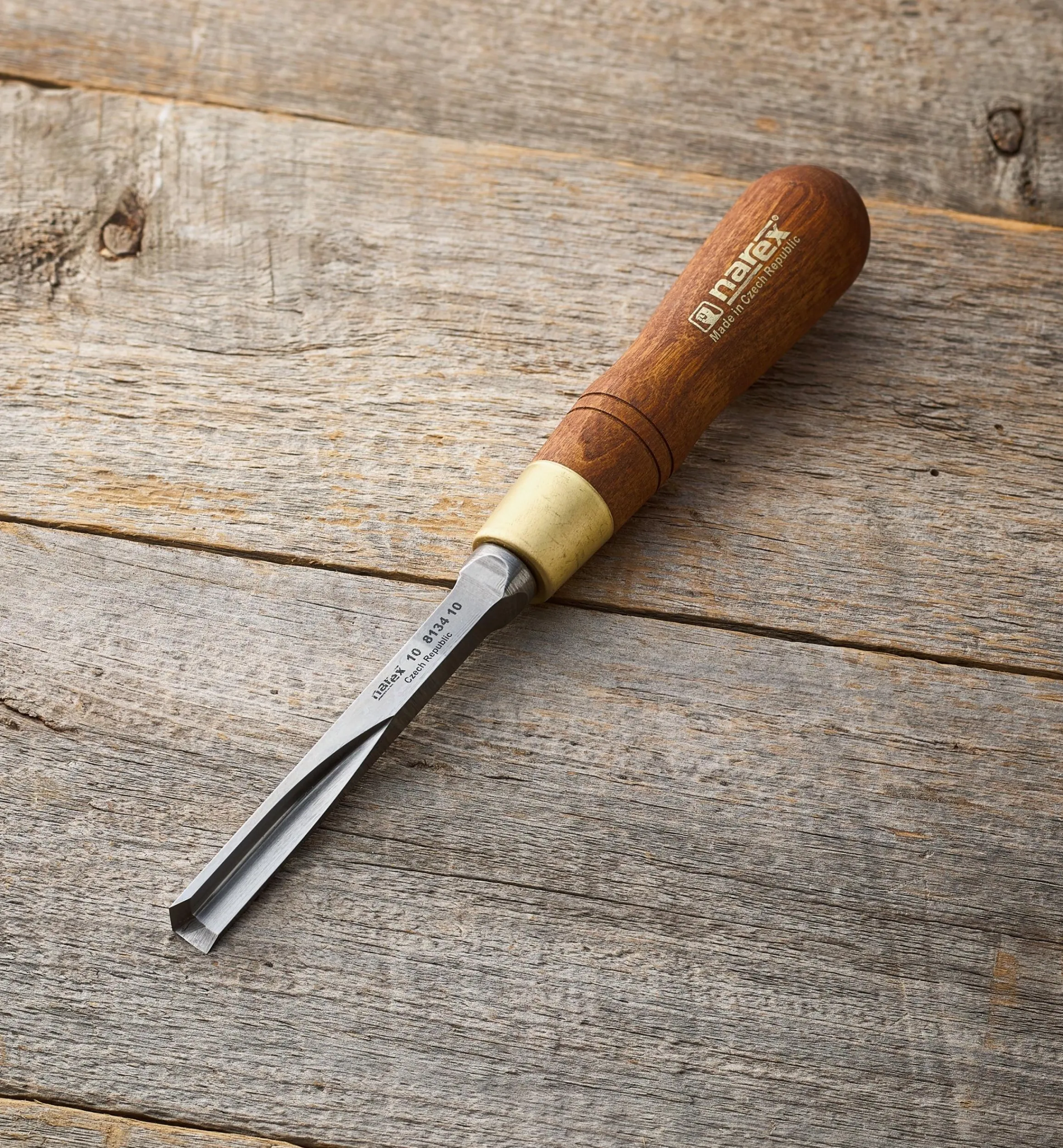 Lee Valley Hand Tools>Narex Corner Chisel