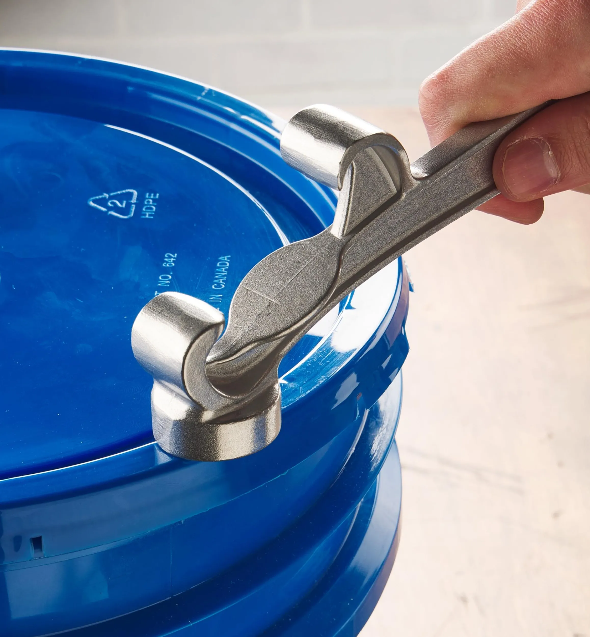 Lee Valley Kitchen Tools>Pail Opener