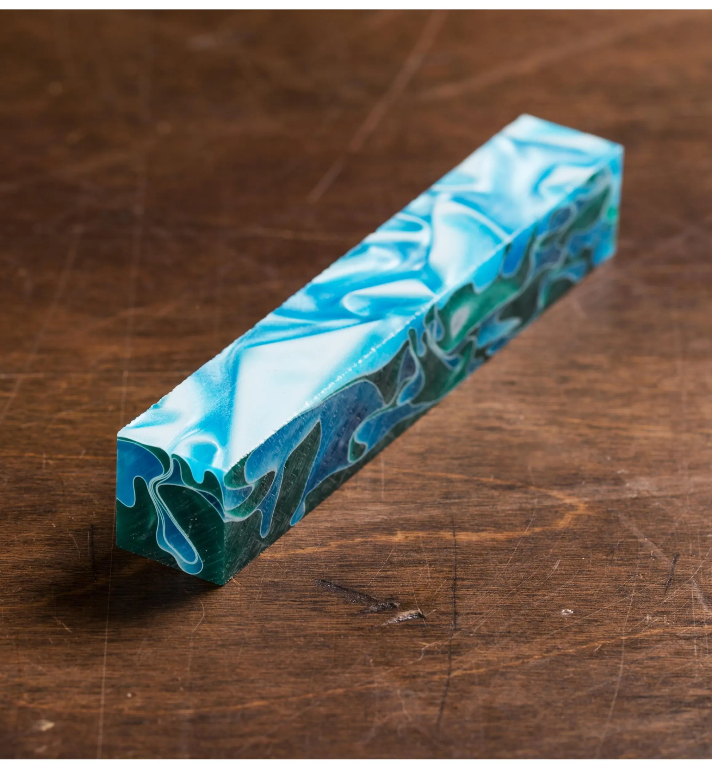 Lee Valley Supplies>Peacock Mesh Acrylic Acetate Pen Blank