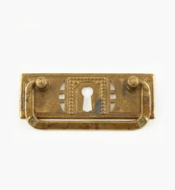 Lee Valley Pulls>Pierced Horizontal Handle With Keyhole
