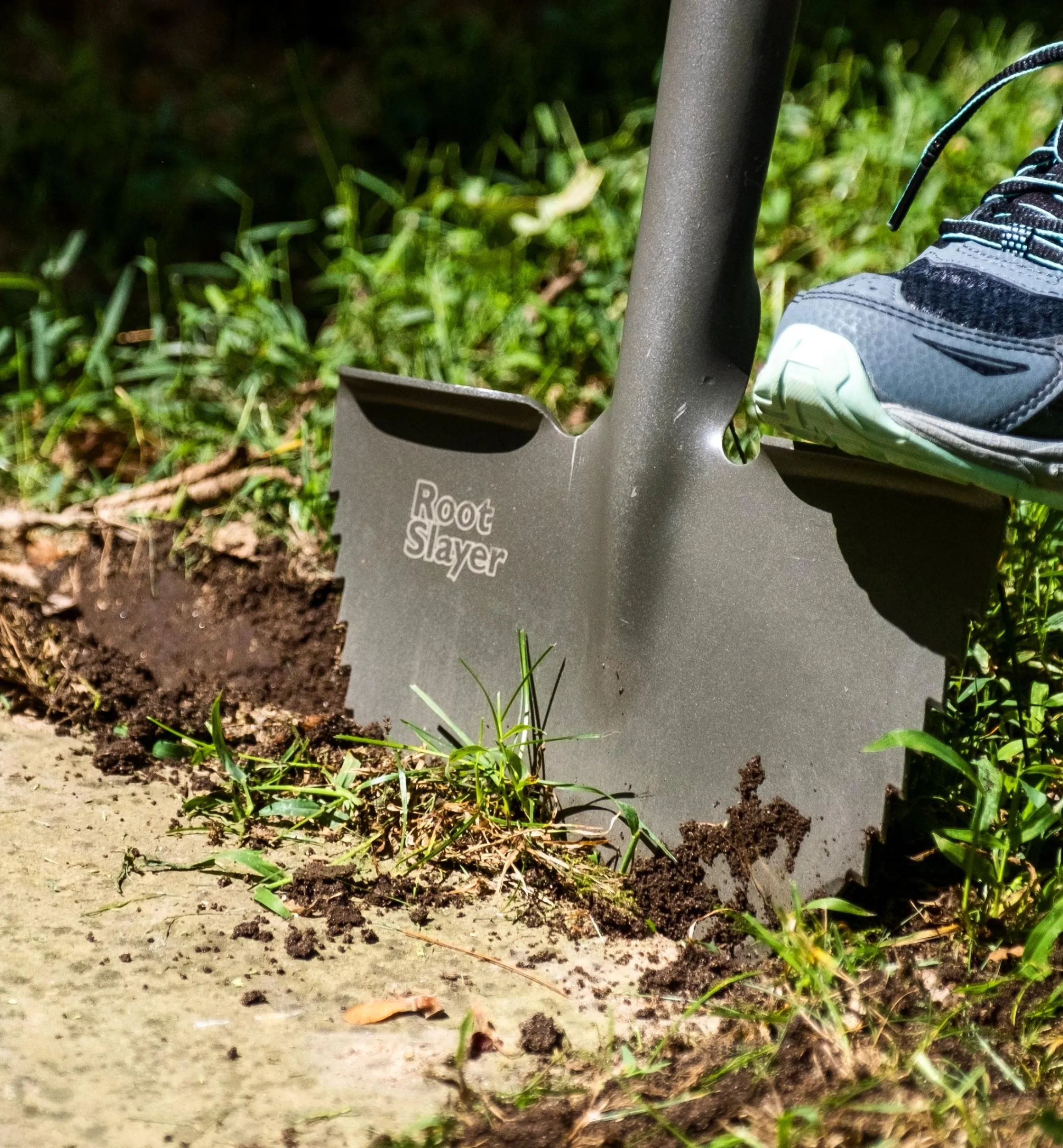 Lee Valley Lawn Care>Radius Root-Cutter Lawn Edger