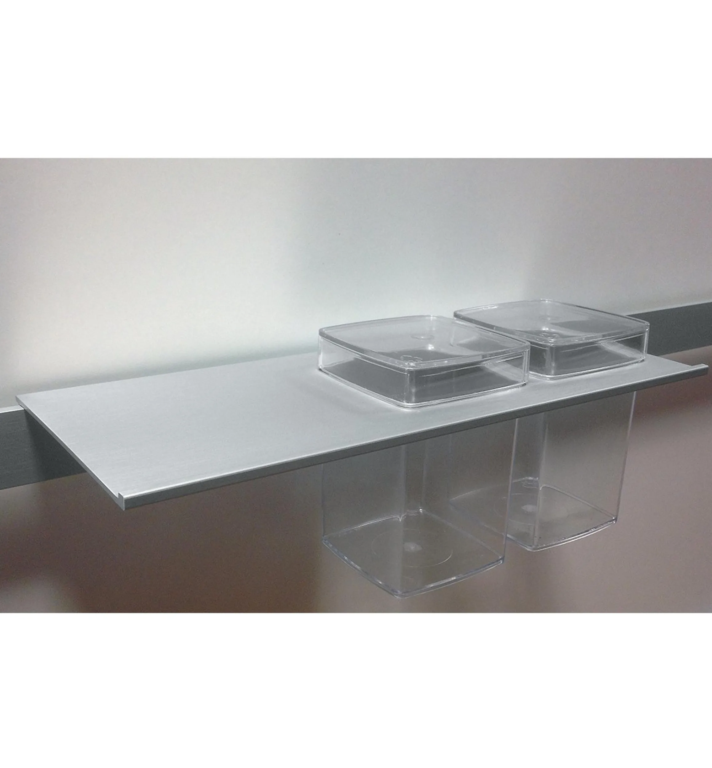 Lee Valley Kitchen Hardware>Rail-Mount Shelves For The Aluminum Wall-Mount Rail Storage System