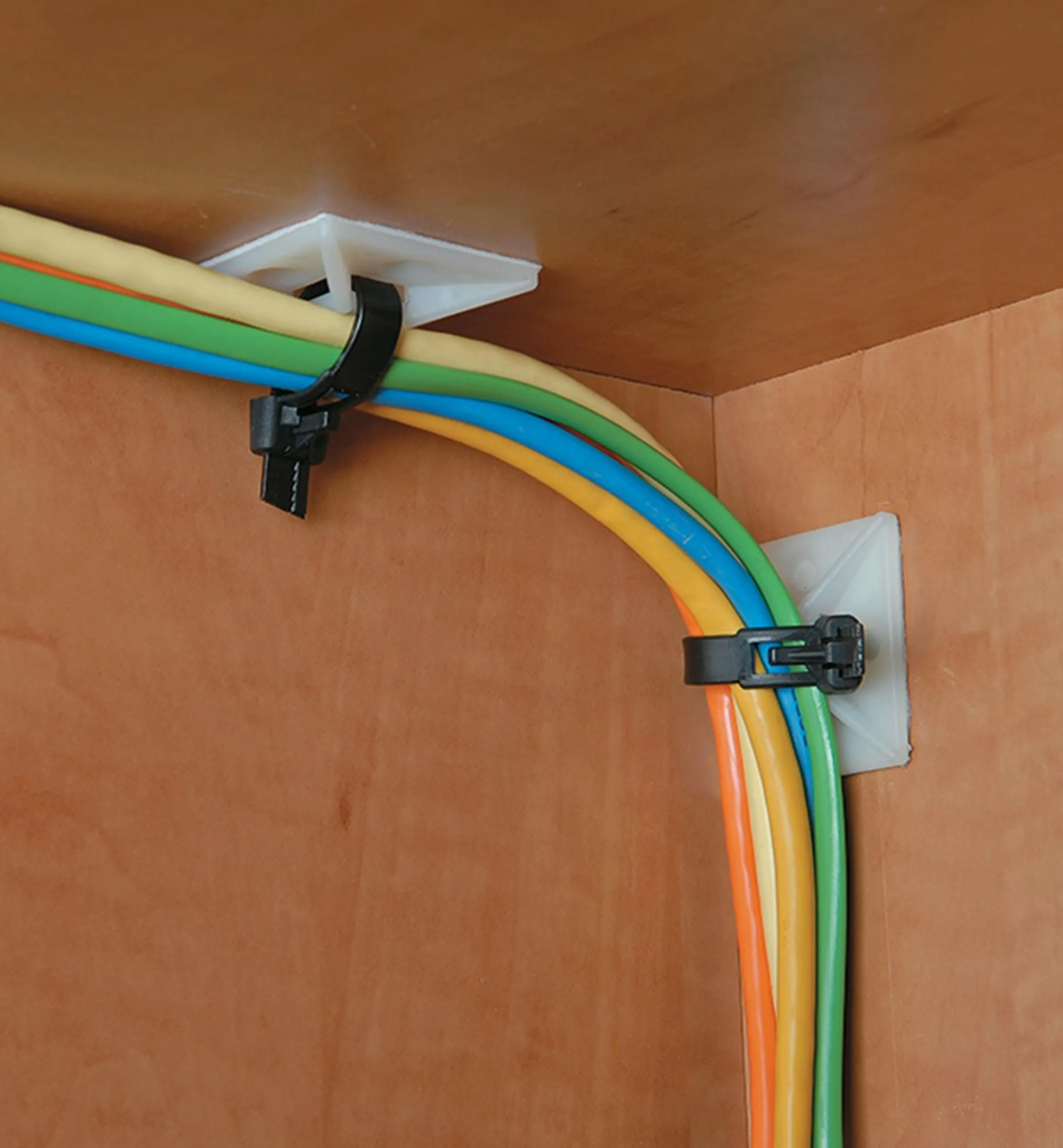 Lee Valley Storage & Organization>Self-Adhesive Mounts For Cable Ties