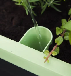 Lee Valley Container Gardening><noscript><img width=