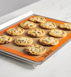 Lee Valley Bakeware>Silpat Baking Mats