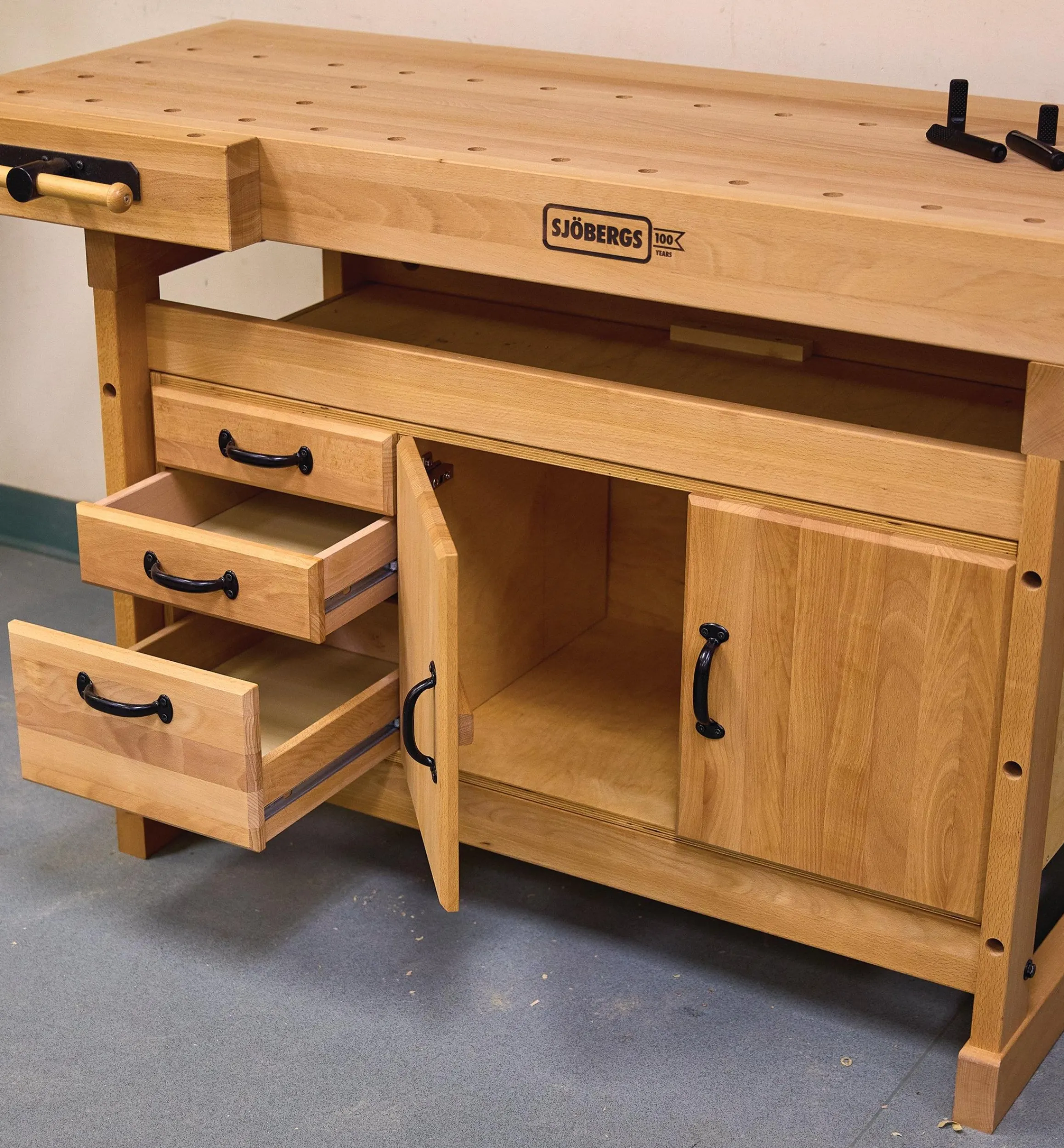 Lee Valley Workshop>Sjöbergs Scandi 1825 Workbench & Storage Module
