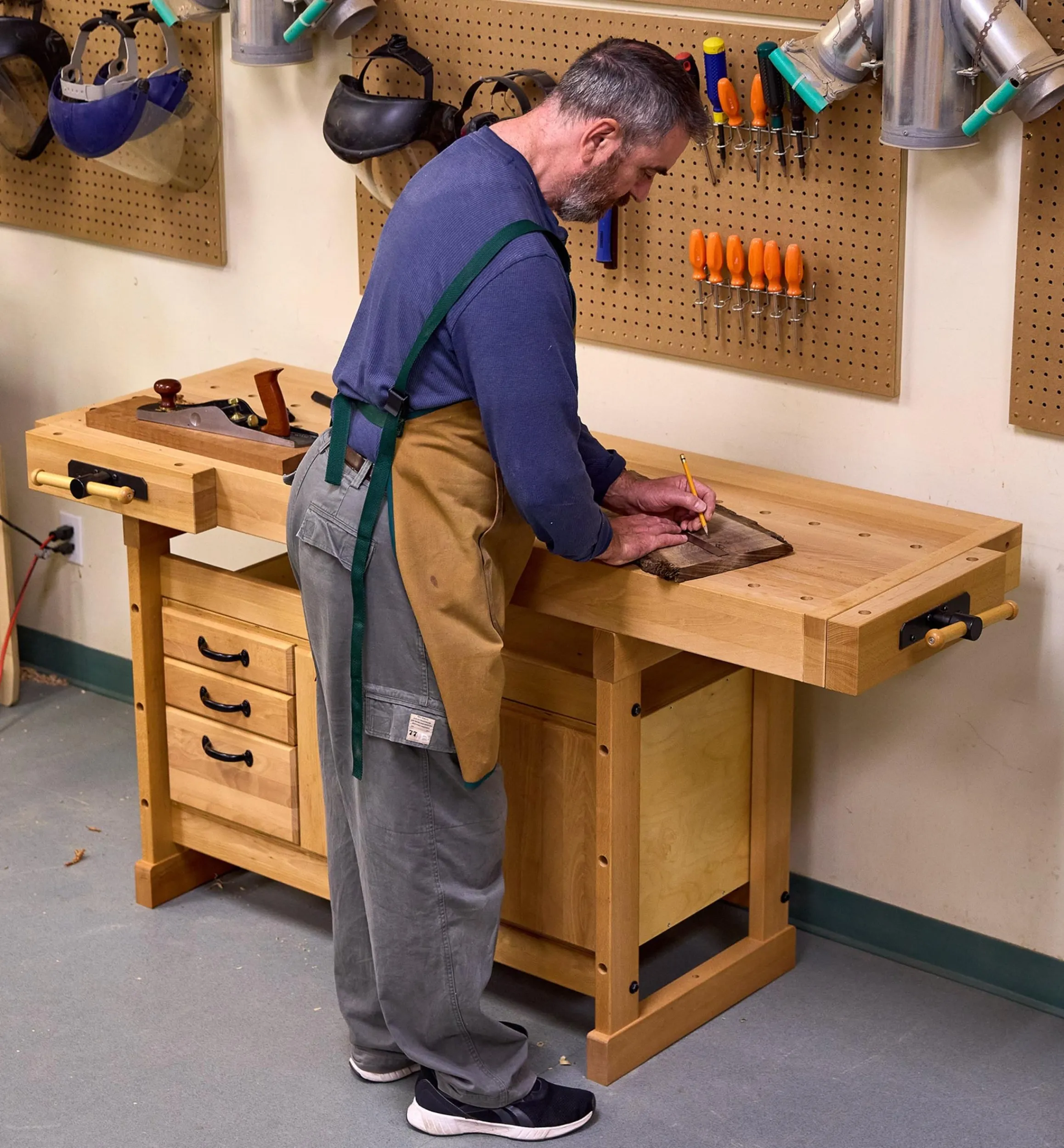 Lee Valley Workshop>Sjöbergs Scandi 1825 Workbench & Storage Module