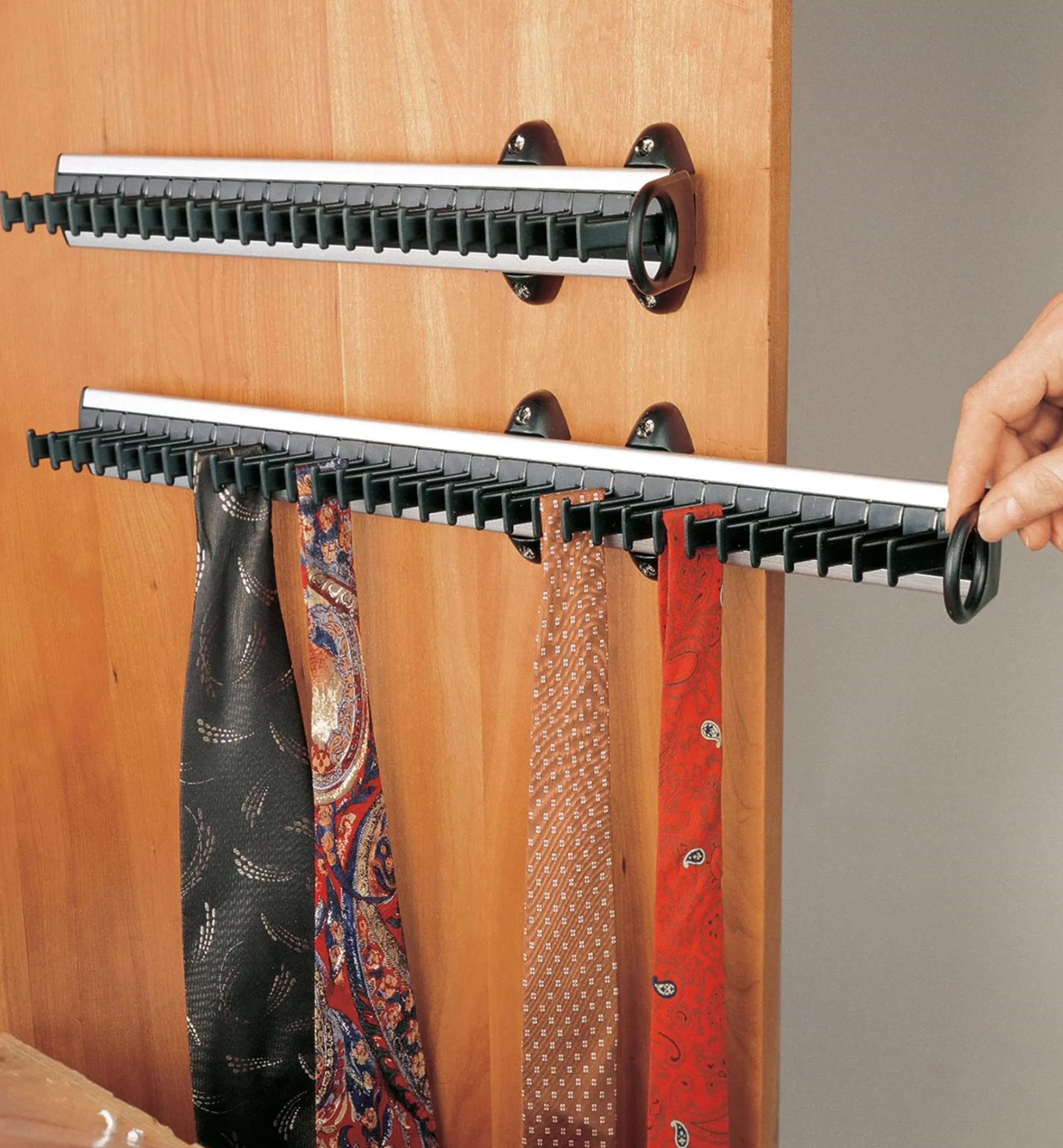 Lee Valley Storage Organization>Sliding Tie Racks