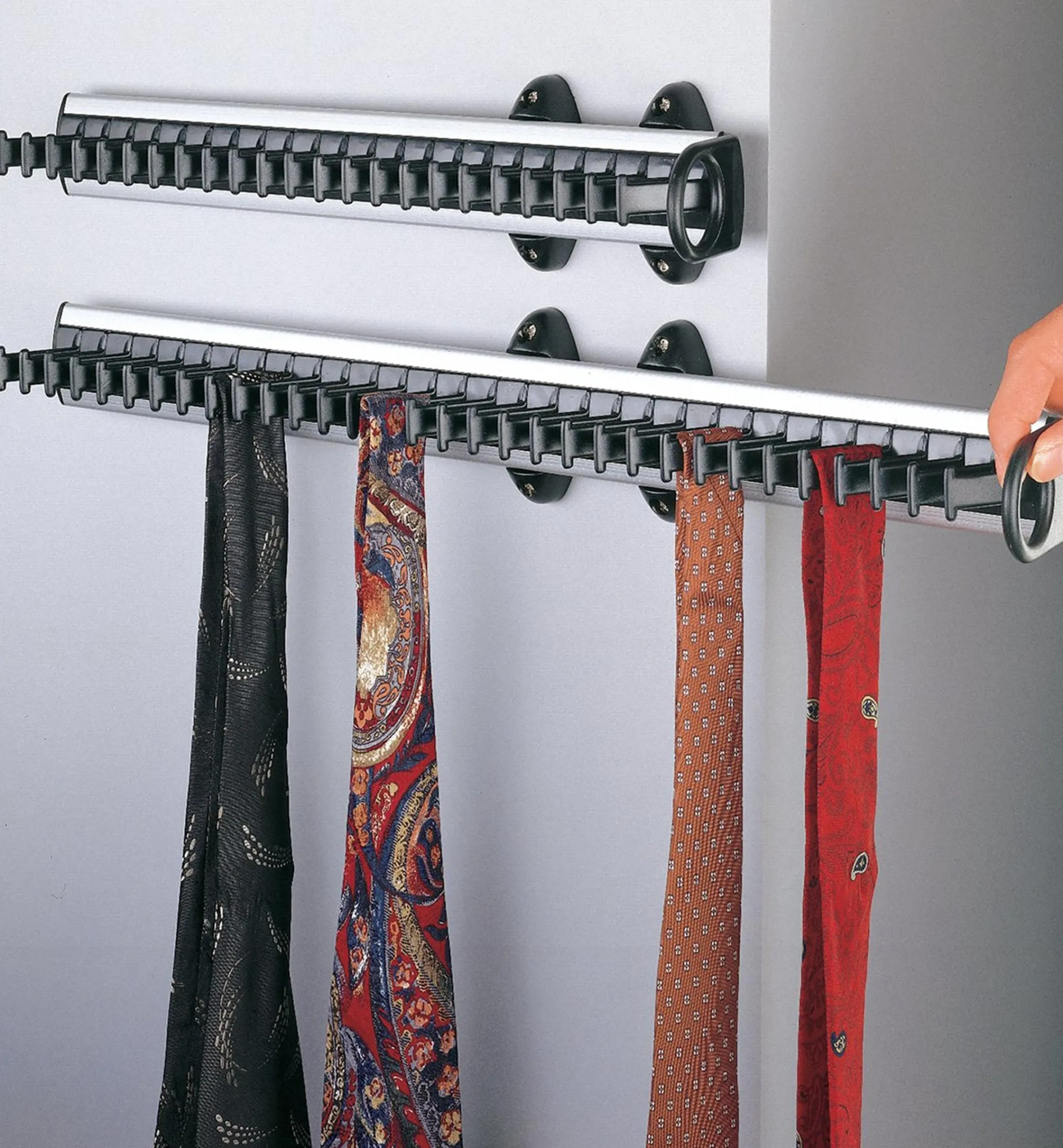 Lee Valley Storage Organization>Sliding Tie Racks