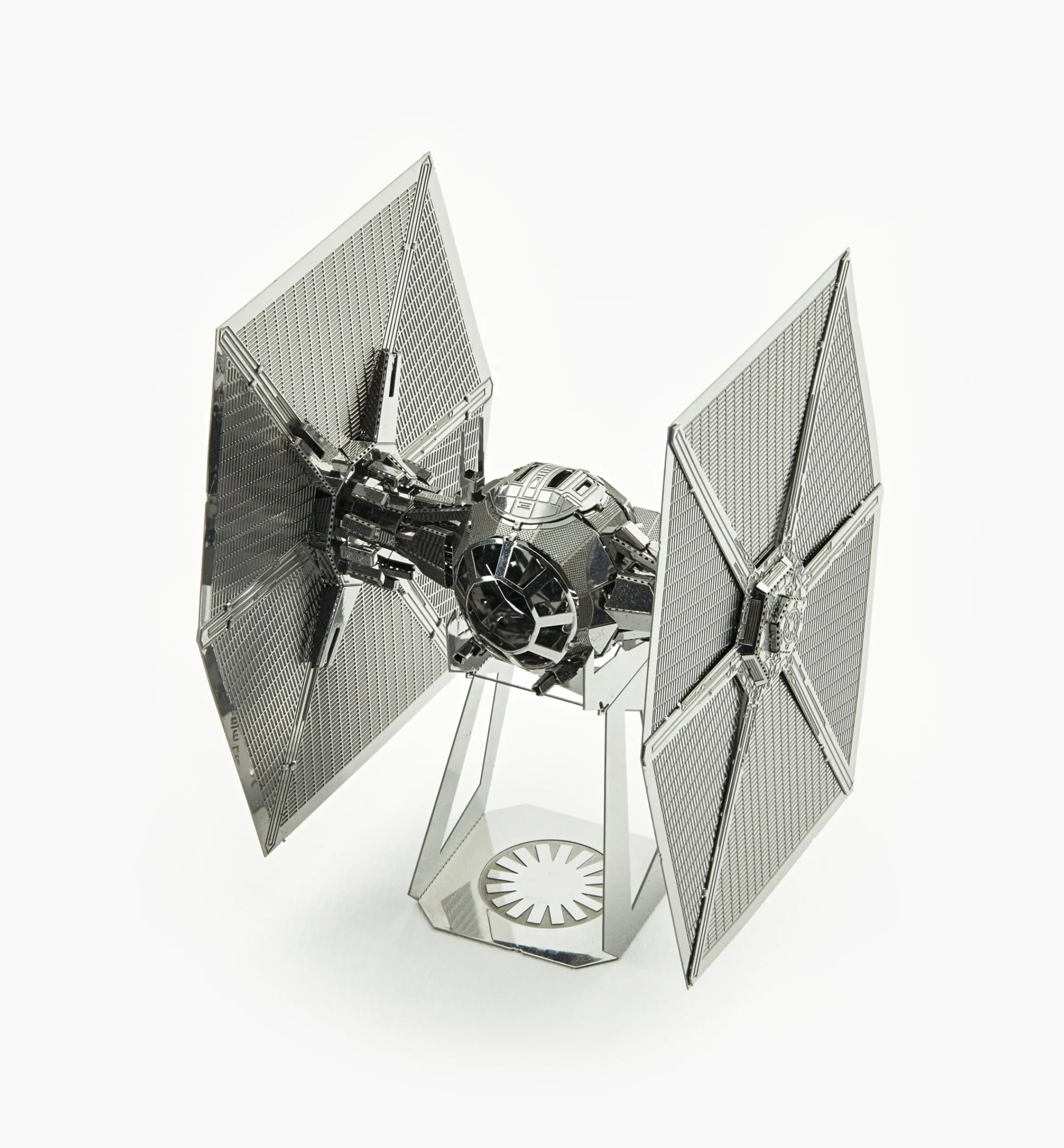 Lee Valley Toys & Games>Star Wars Metal Model Kits