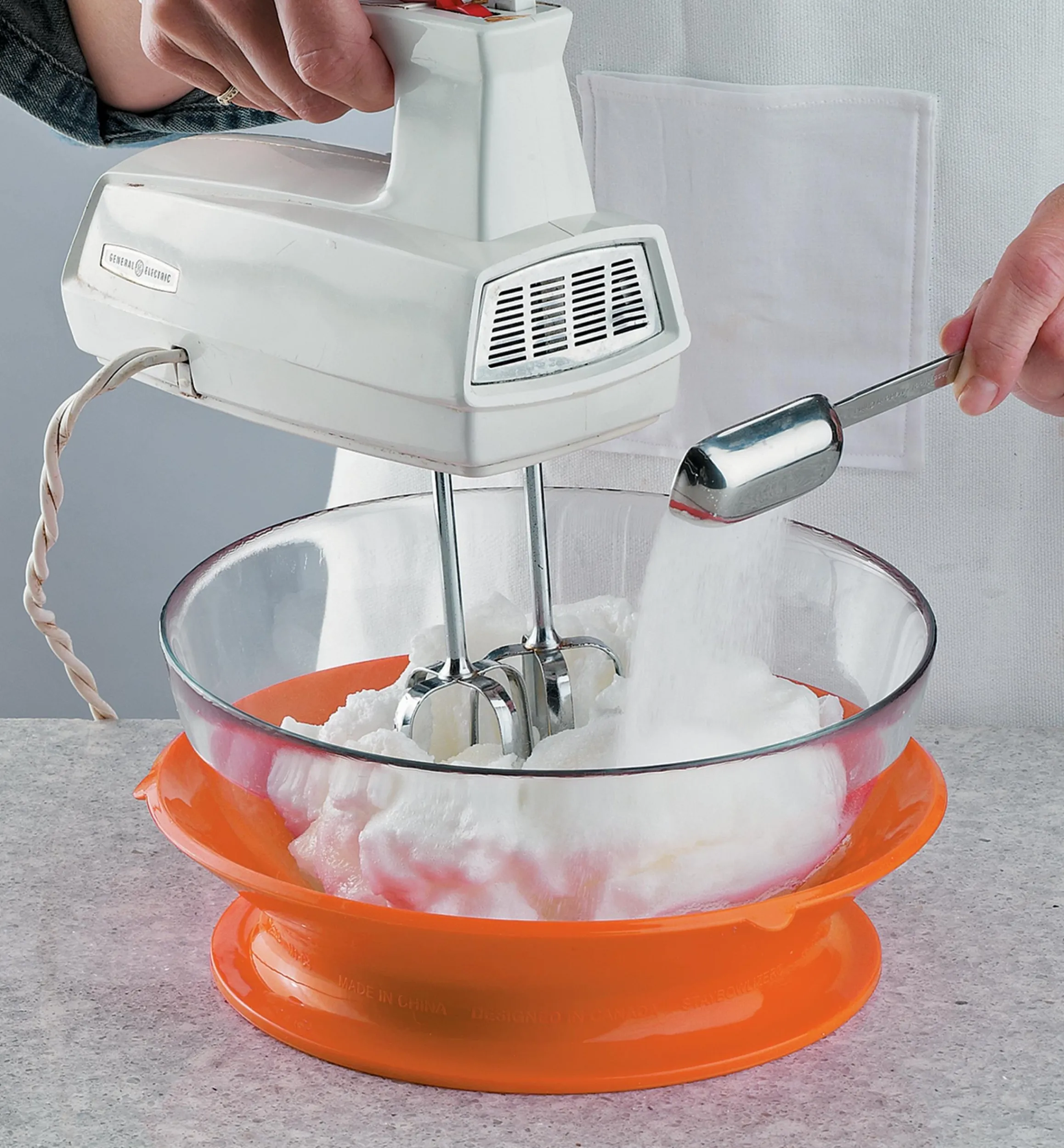 Lee Valley Bakeware>Staybowlizer