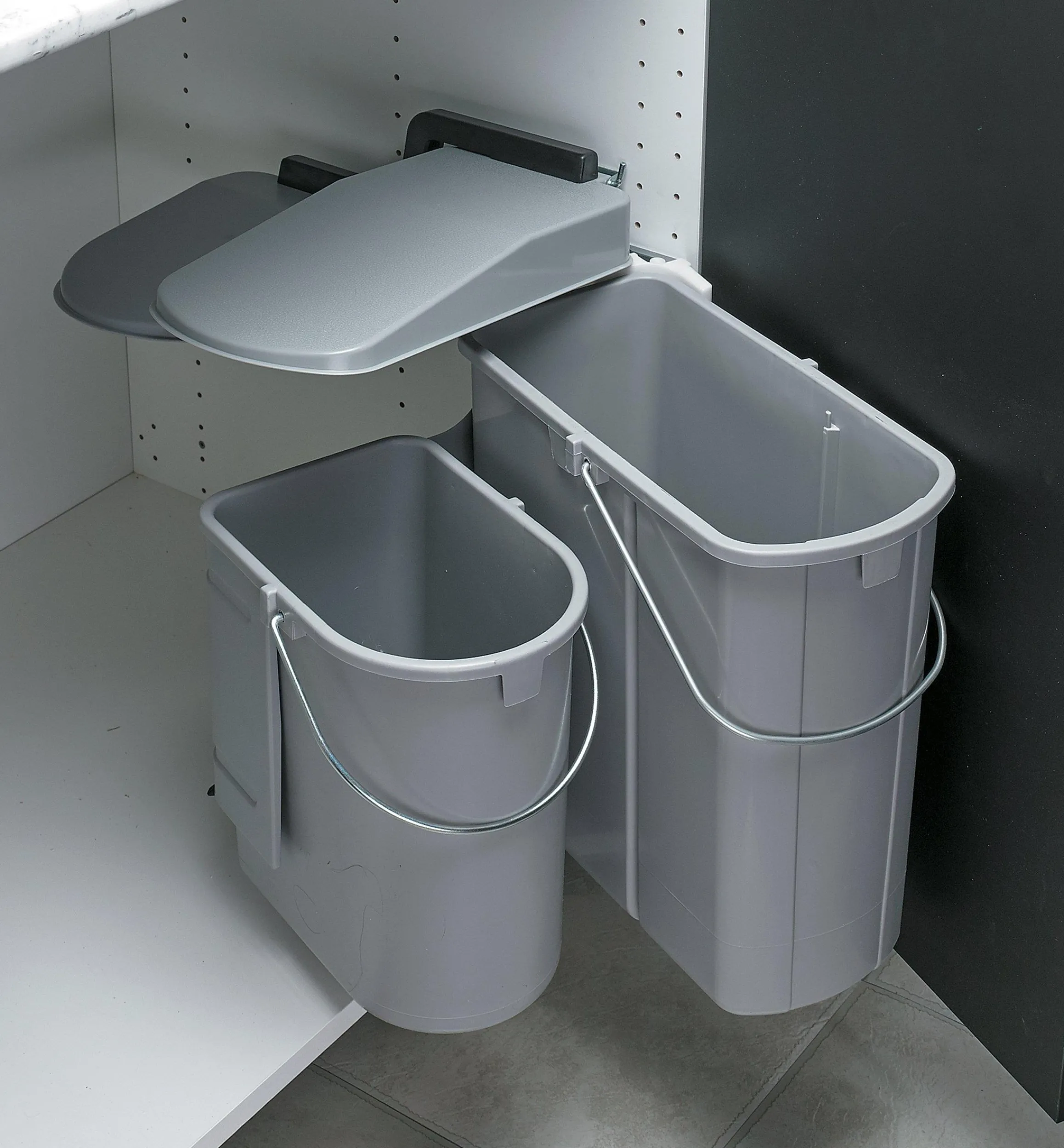 Lee Valley Composting|Composting>Swing-Out Dual Waste Bin