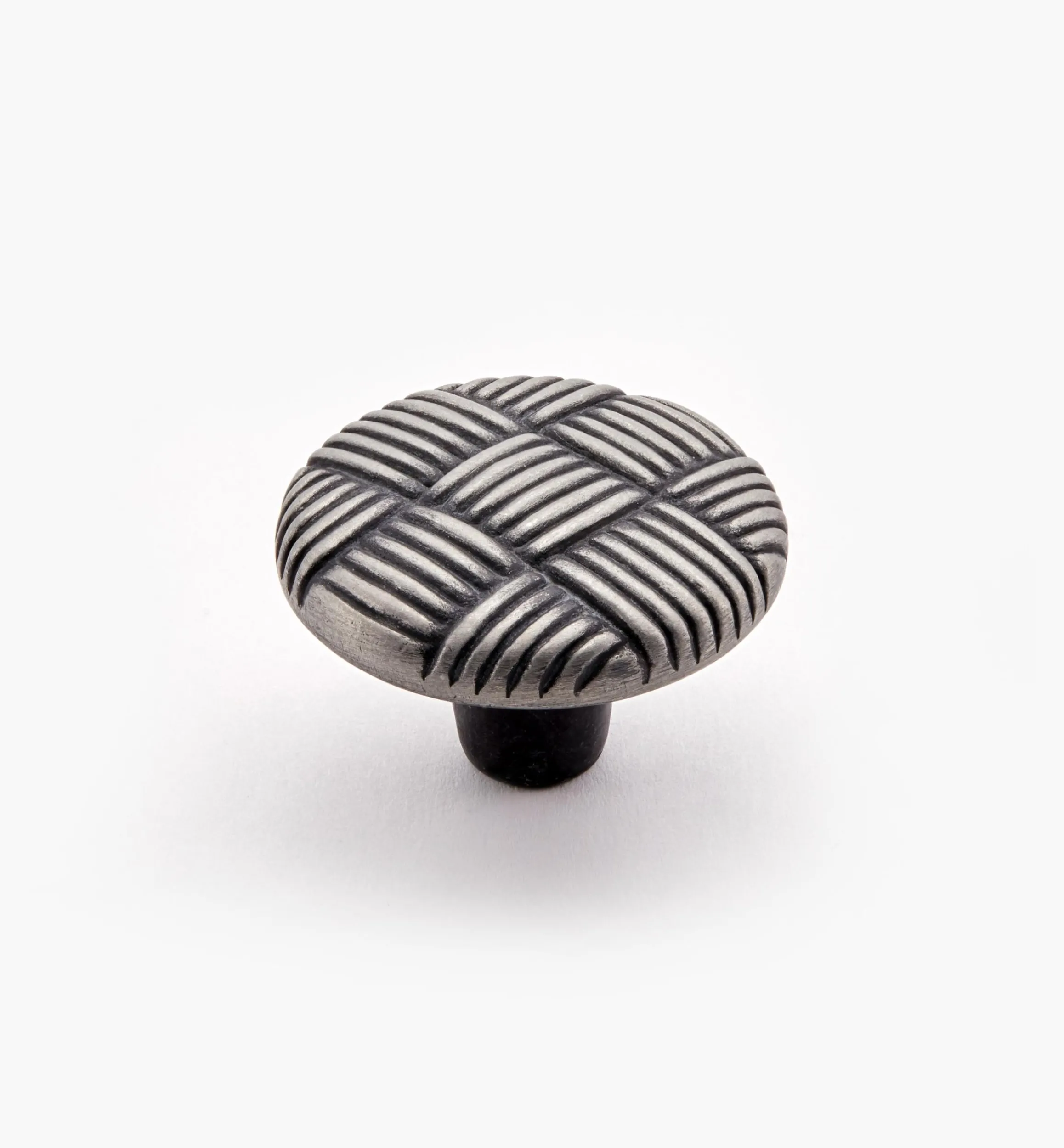 Lee Valley Knobs>Tapestry Round Knob