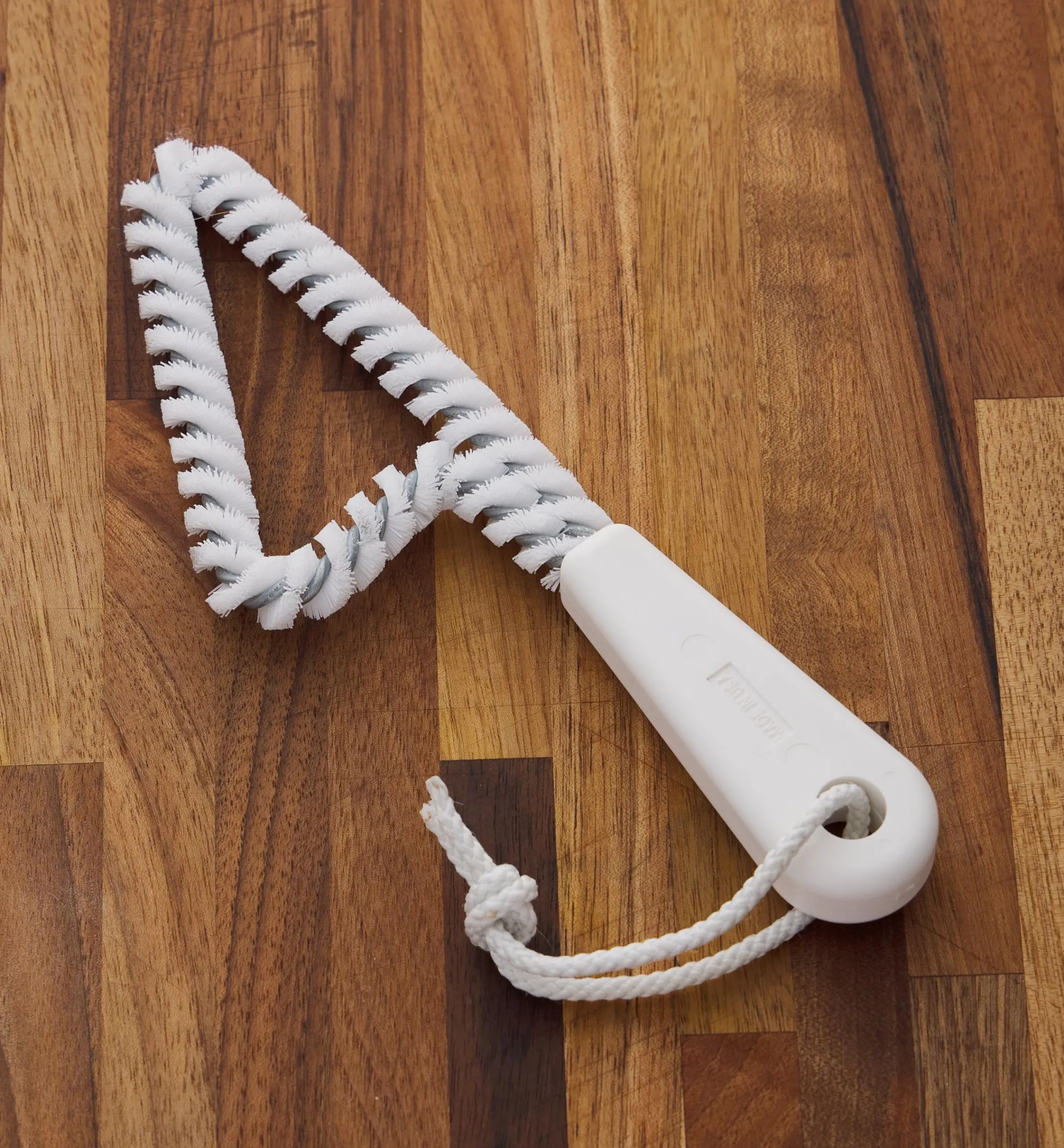 Lee Valley Cleaning>Track Cleaning Brush