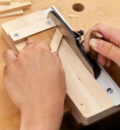 Lee Valley Jigs, Guides & Fixtures>Veritas Miniature Shooting Board