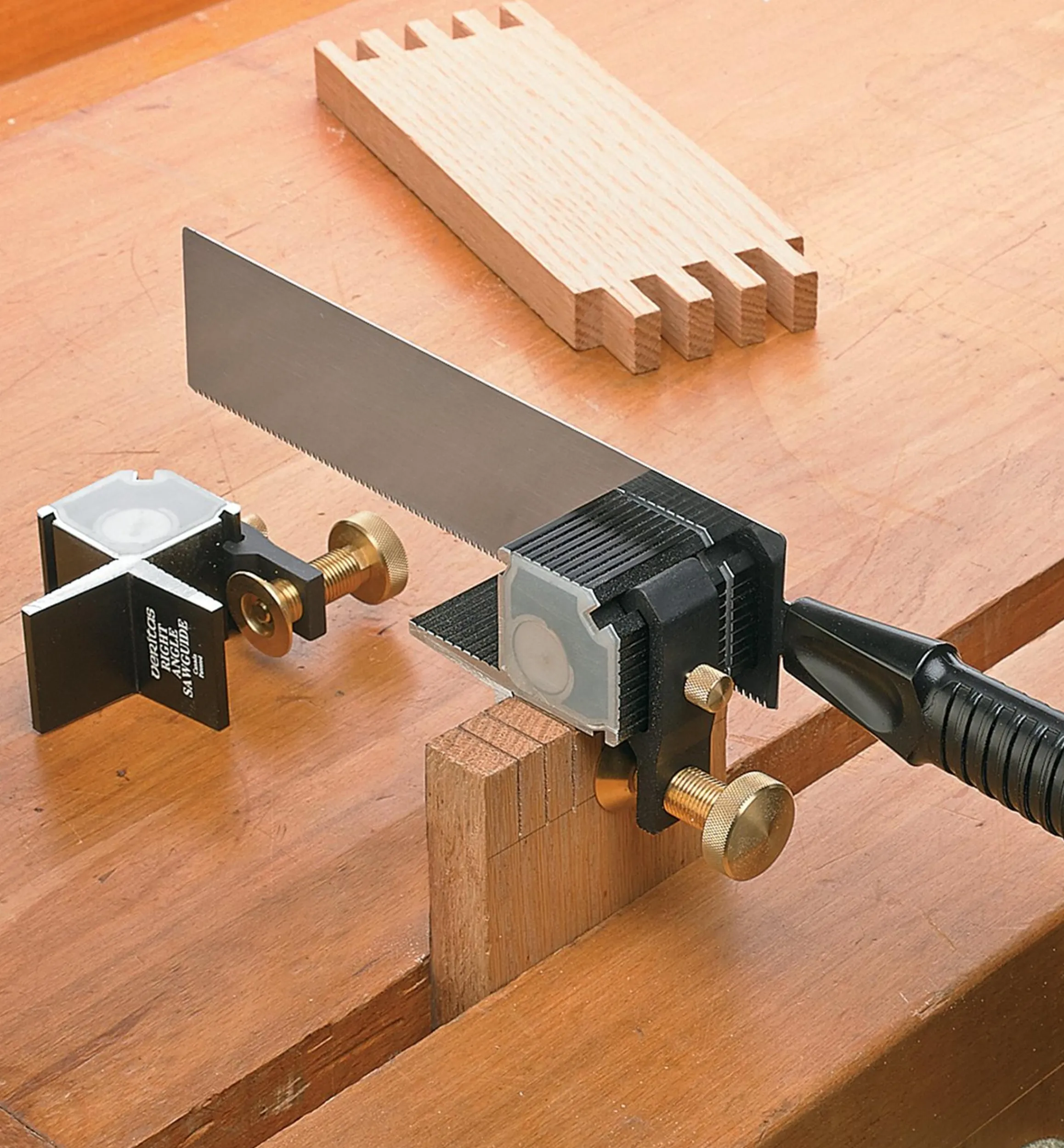 Lee Valley Saws>Veritas Right-Angle Saw Guide With Saw