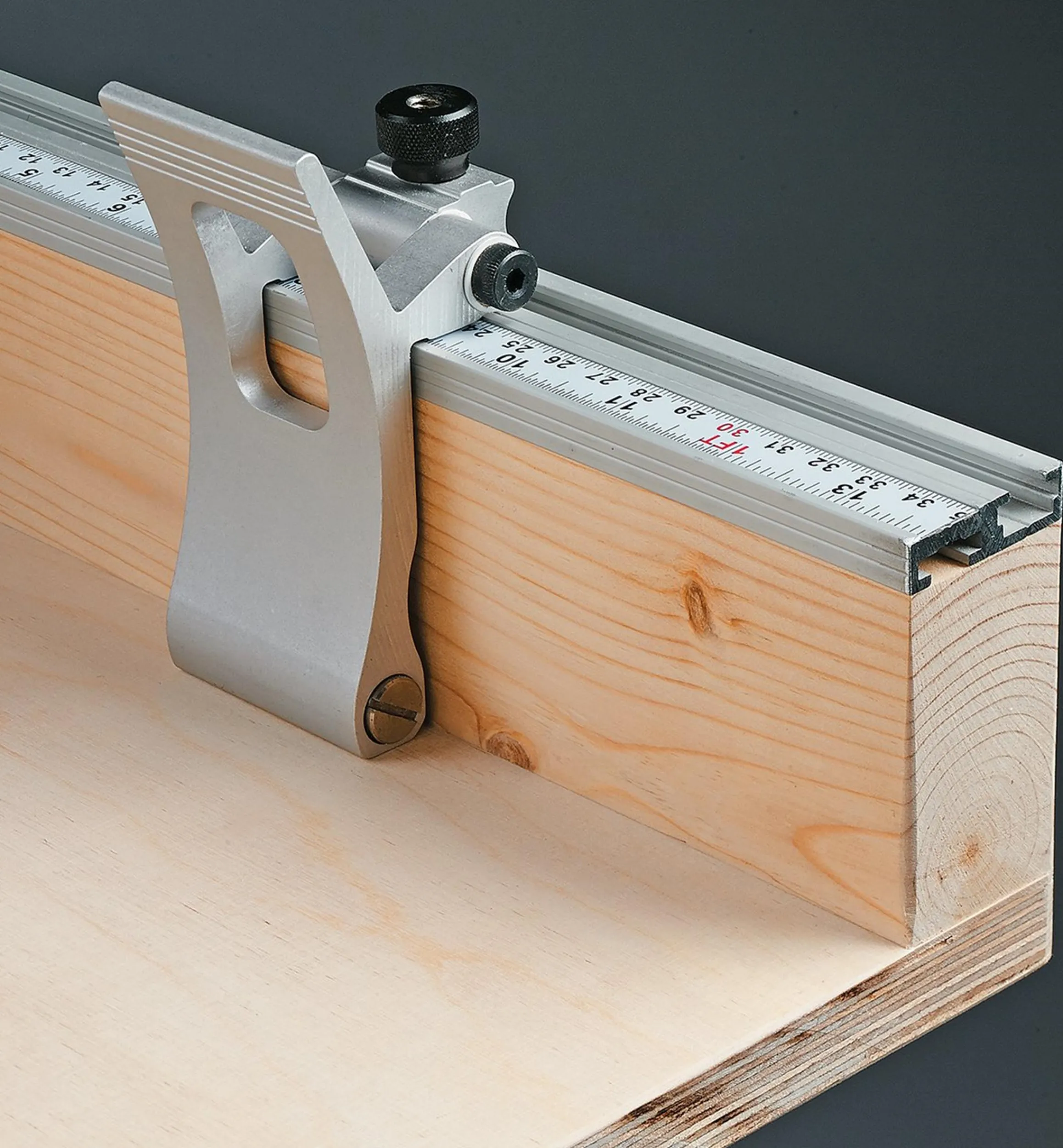 Lee Valley Jig & Fixture Parts>Veritas Tape T-Slot Track