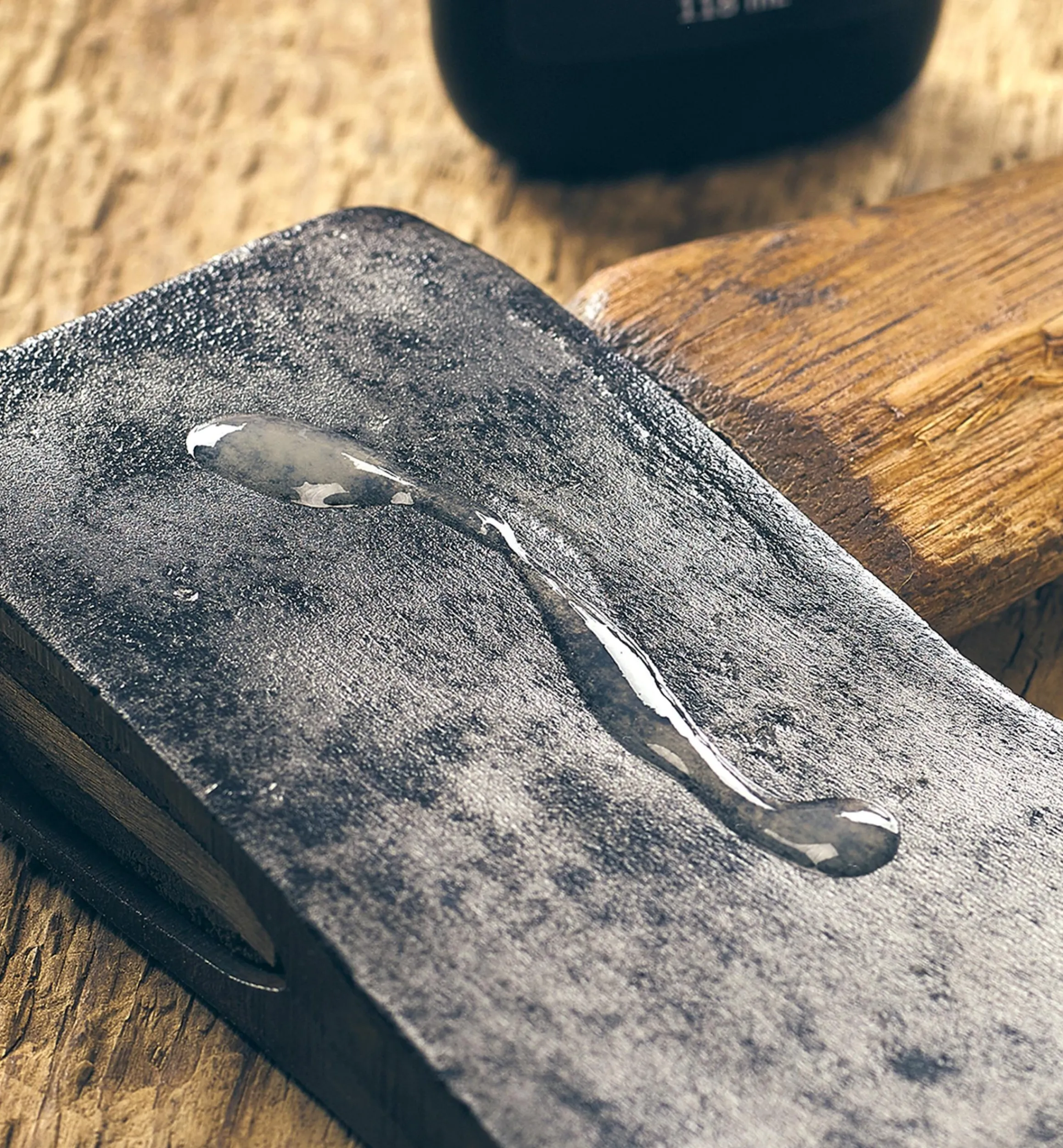 Lee Valley Tool Maintenance>Walrus Oil Axe Oil