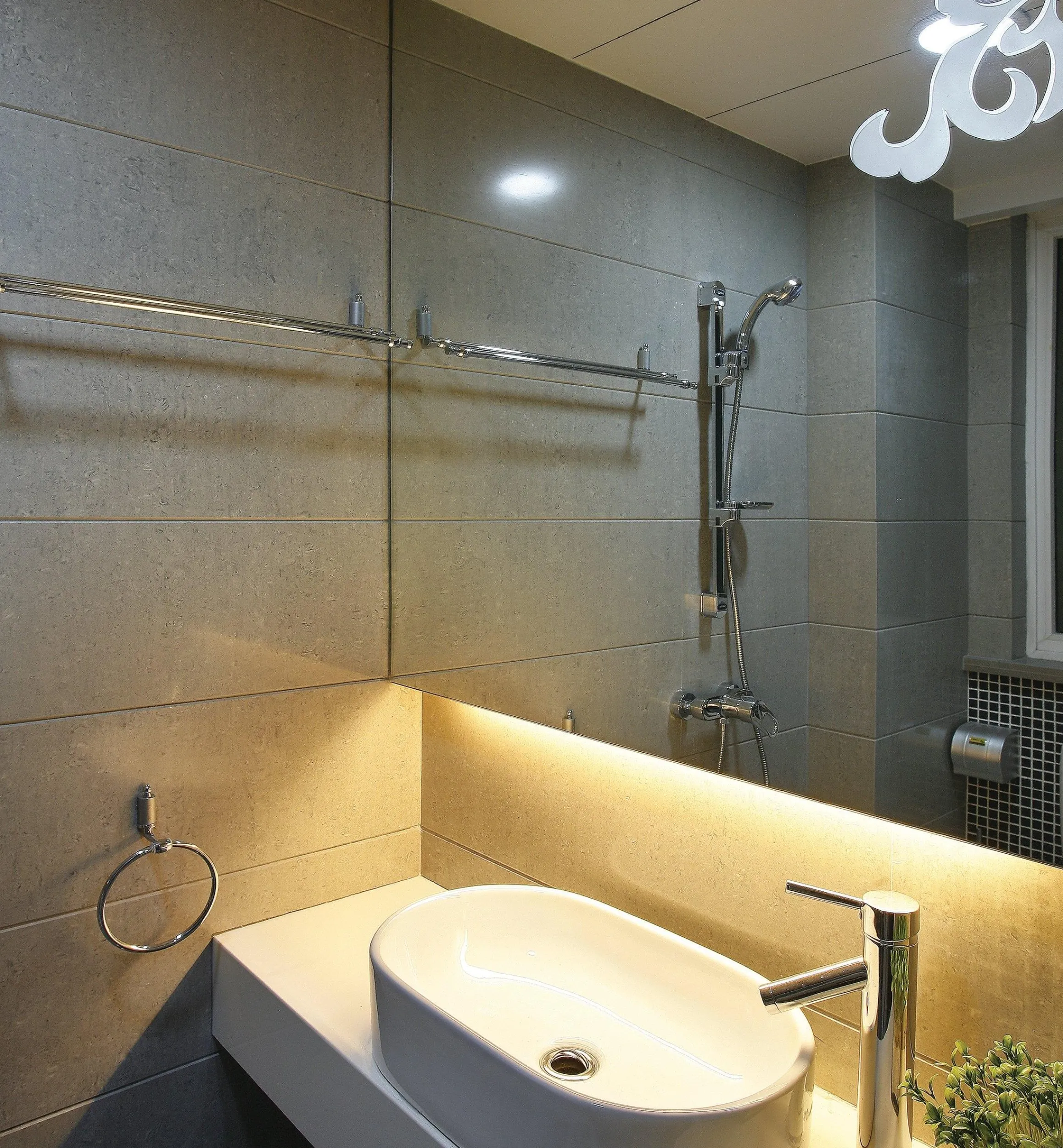 Lee Valley Lighting>Warm Or Natural White LED Tape Lighting Kits (12V)
