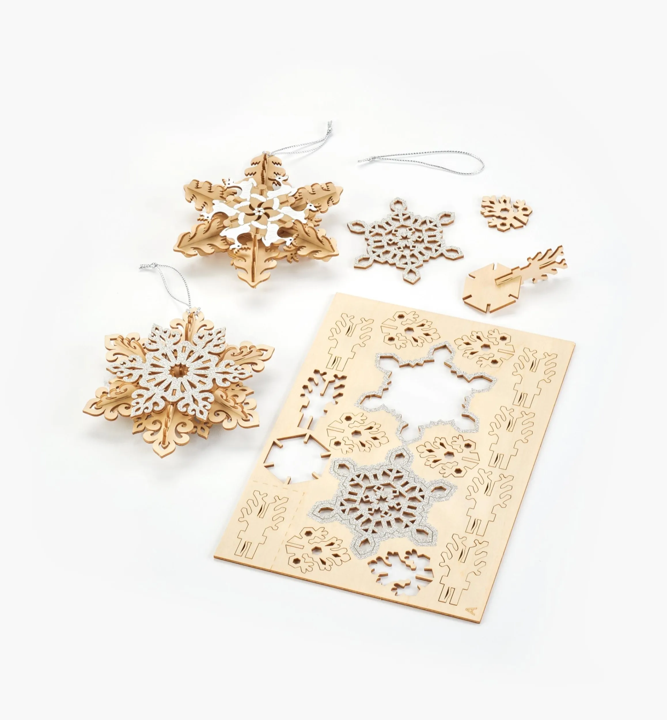 Lee Valley Décor>Wooden Snowflake Ornaments Kit